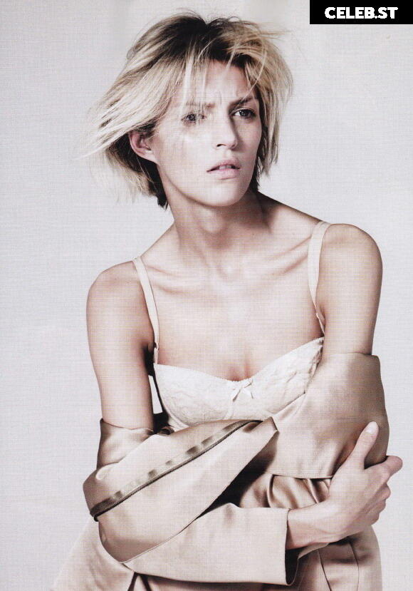 Anja Rubik Image 9957469