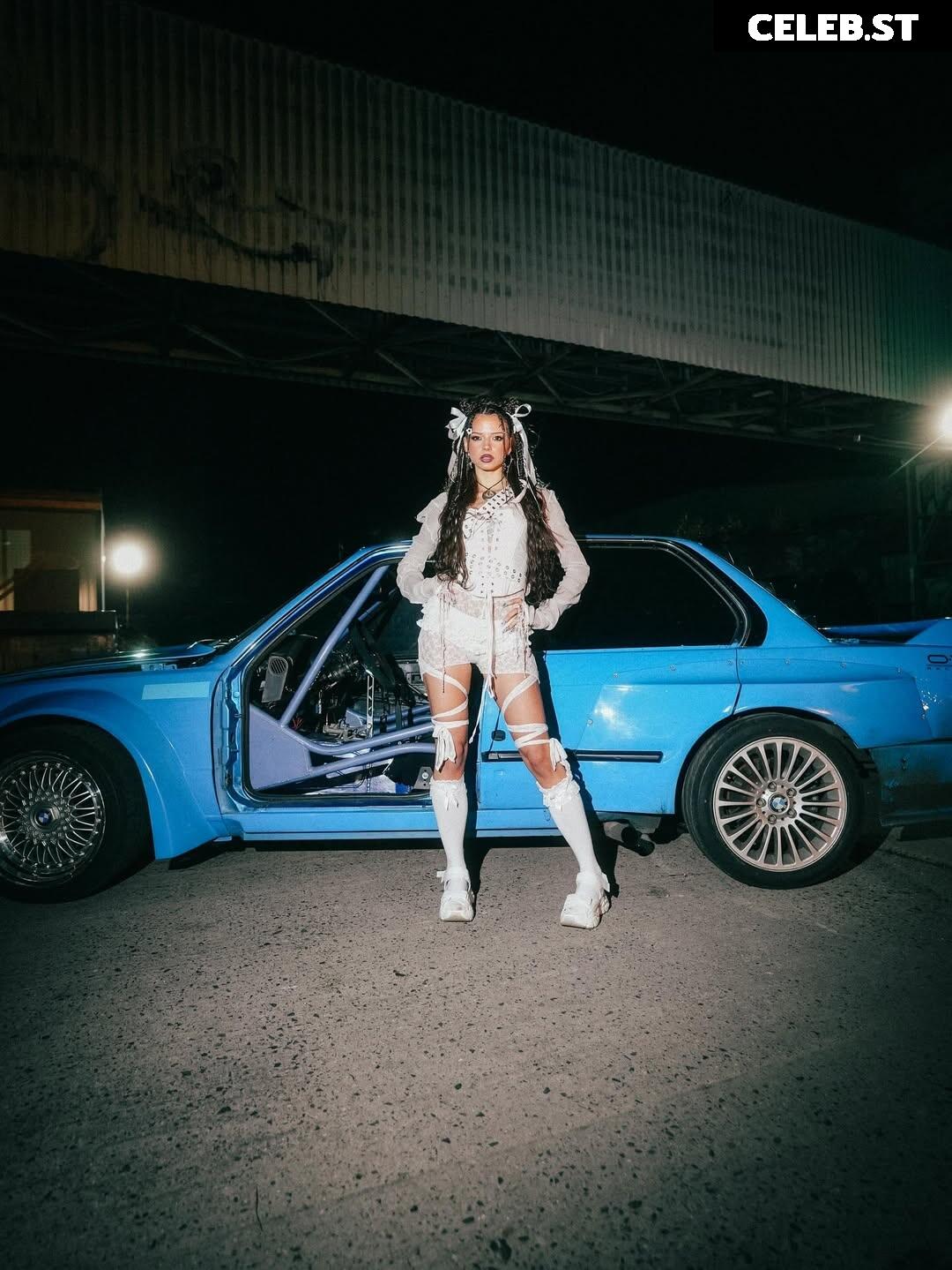 Nina Chuba Image 9951535