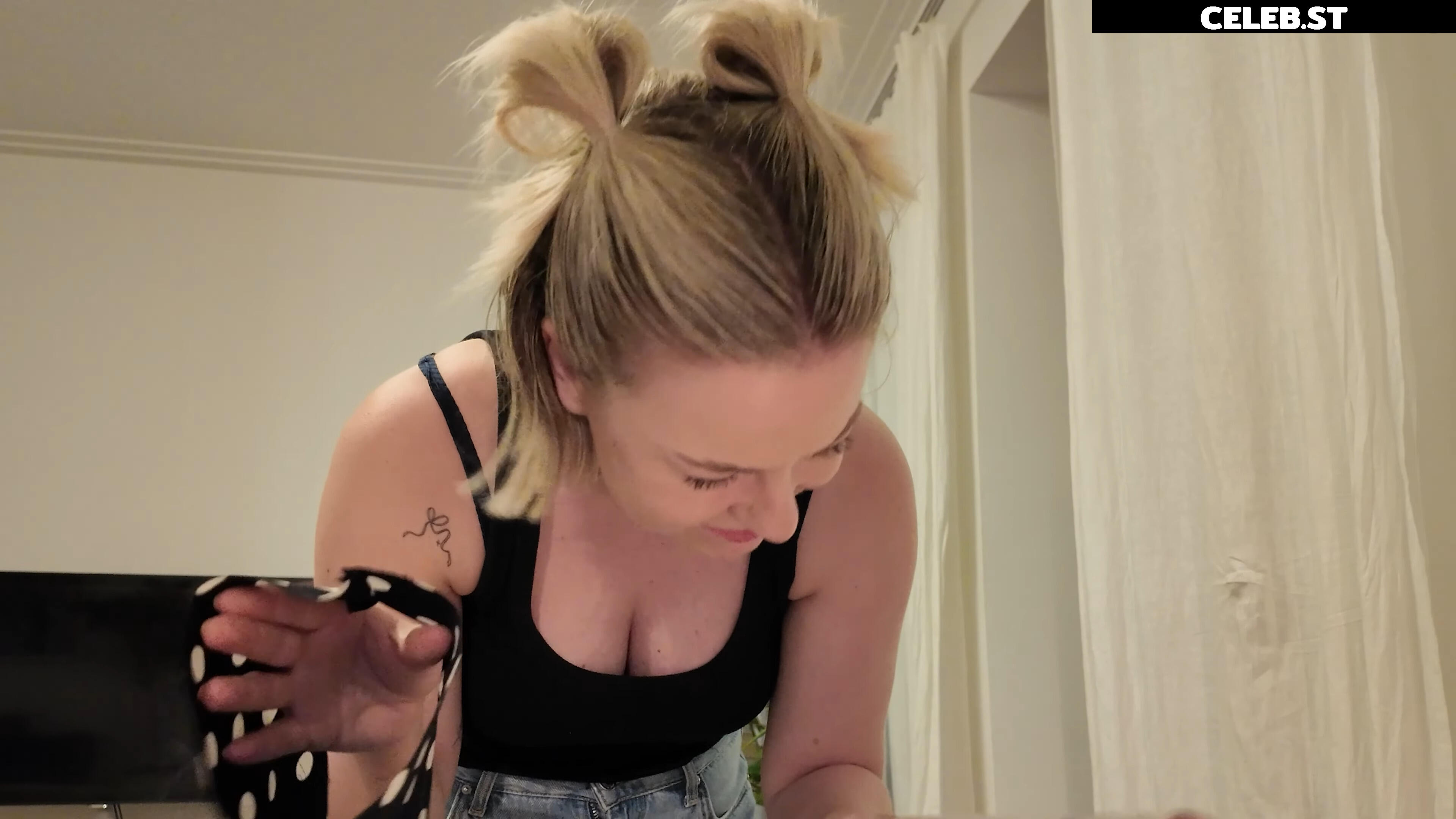 KellyMissesvlog Image 9945420
