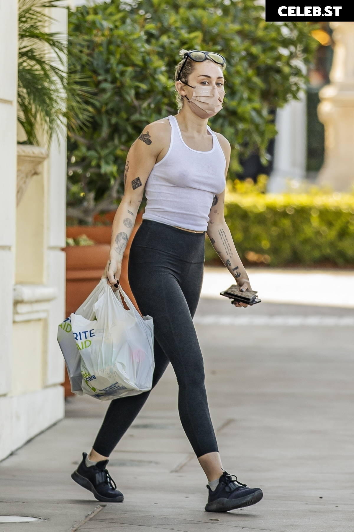 Miley Cyrus Image 9943757