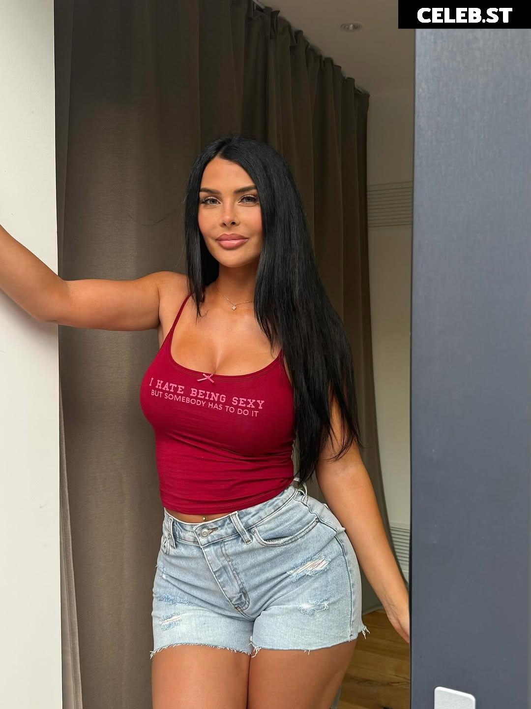 Lisa del Piero Image 9932670