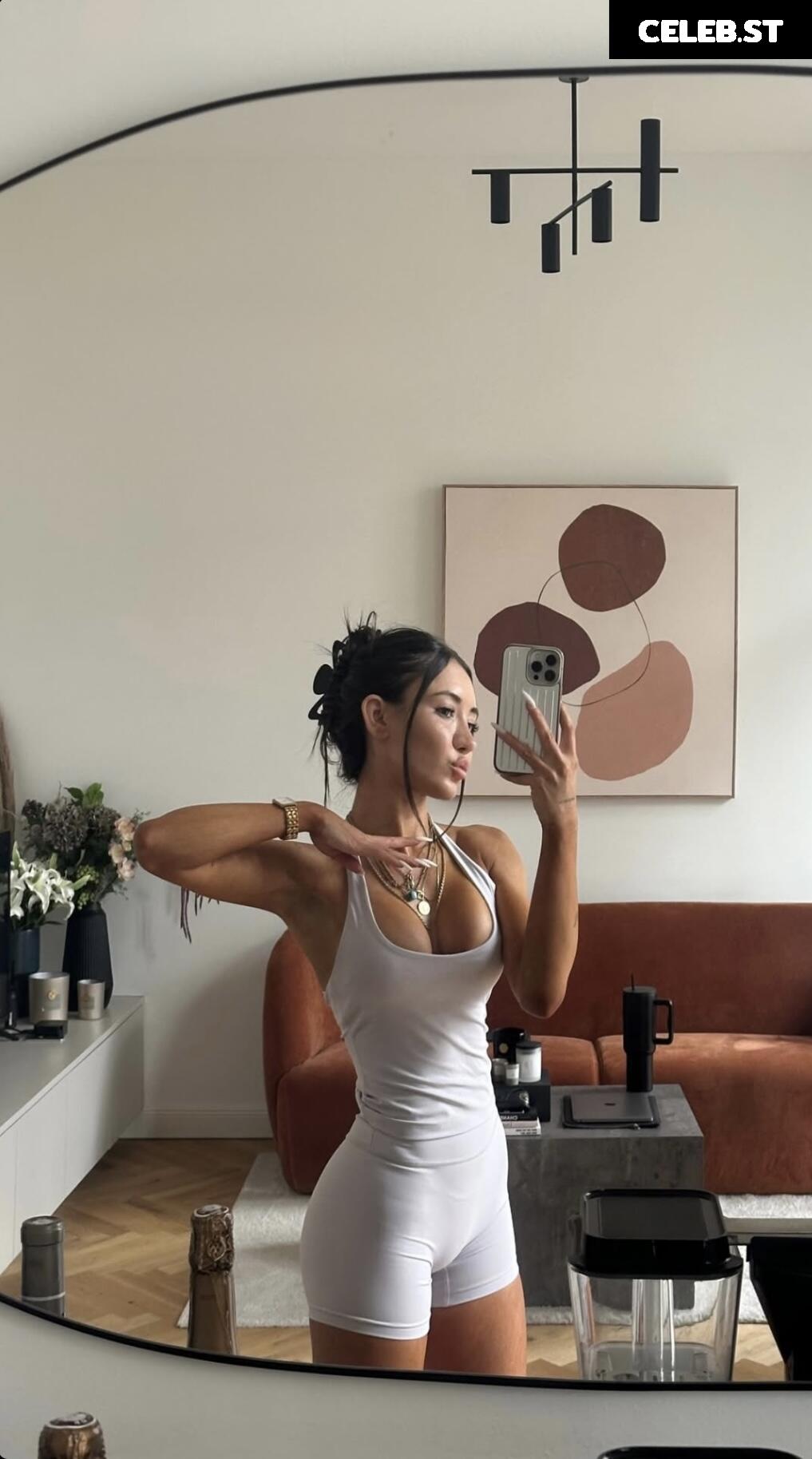 Merve Özkan Image 9922805