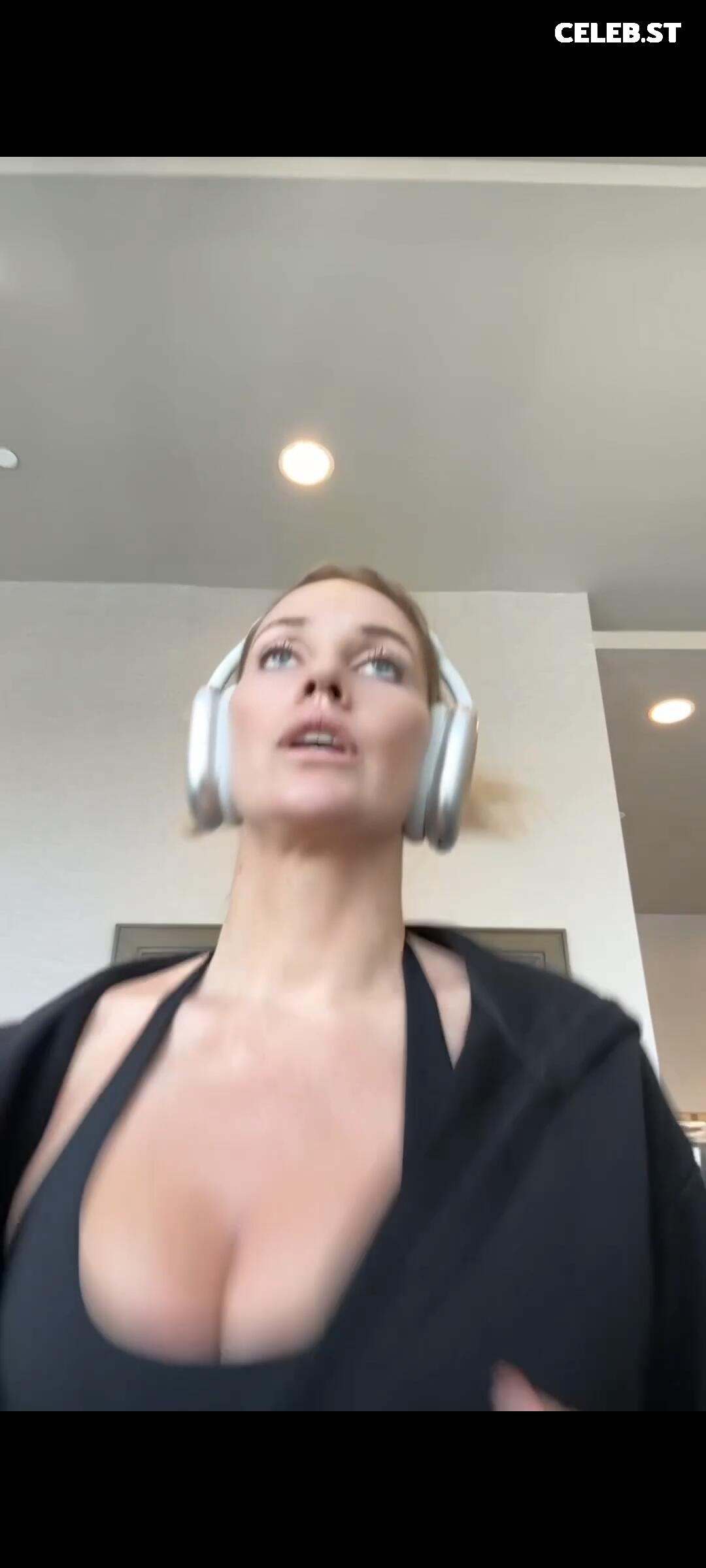Paige Spiranac Image 9909278