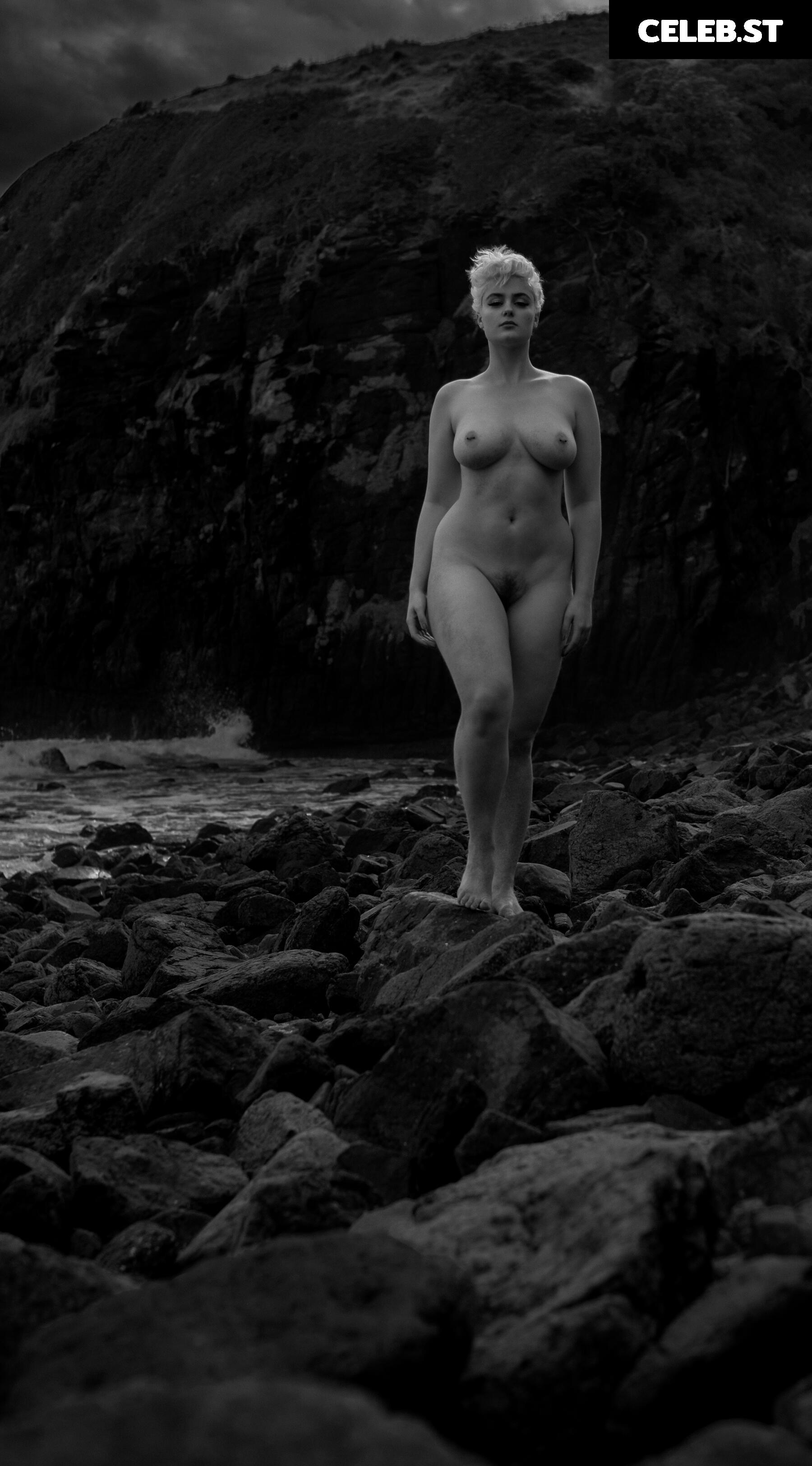 Stefania Ferrario Image 942235