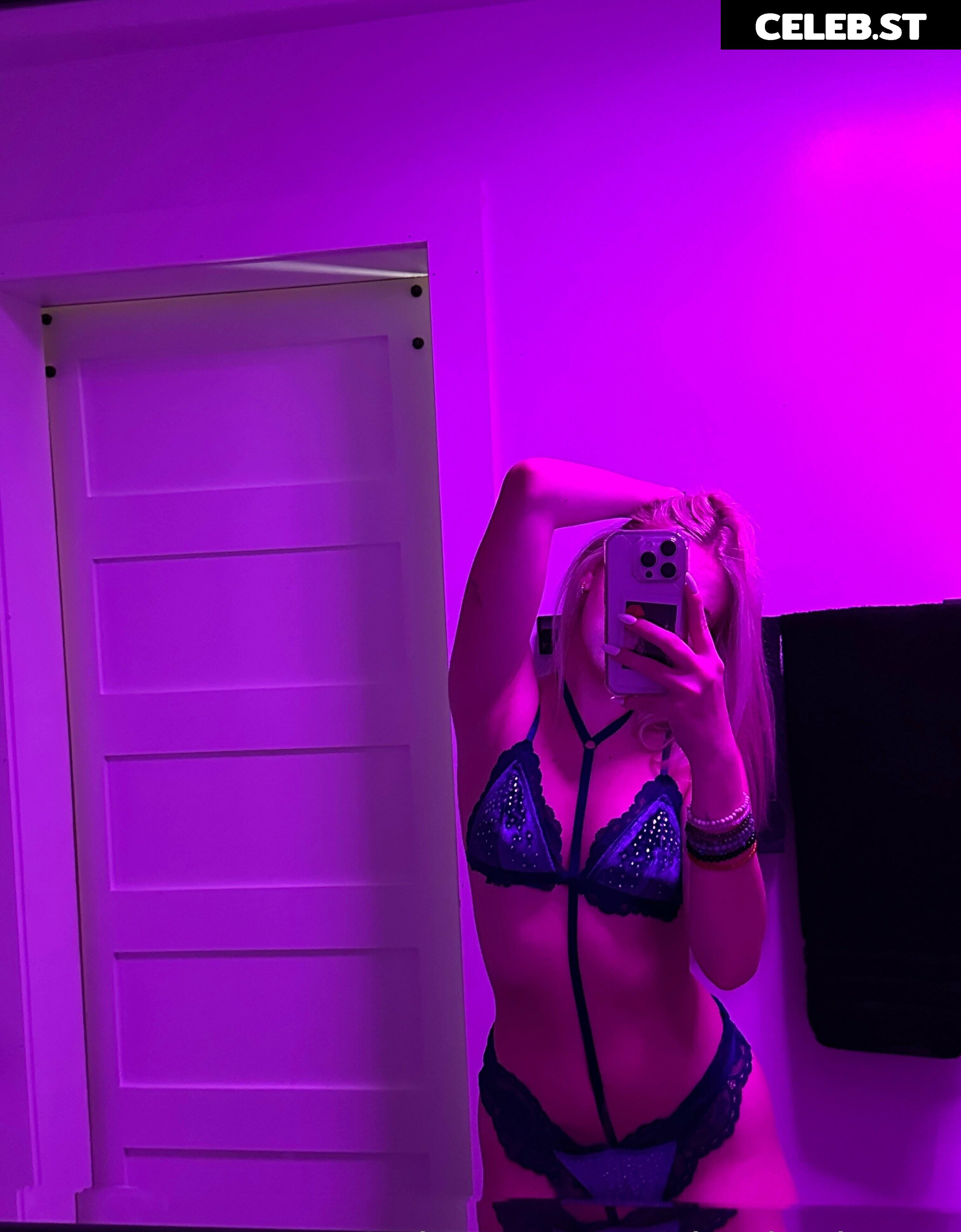 Jordyn Jones Image 950040
