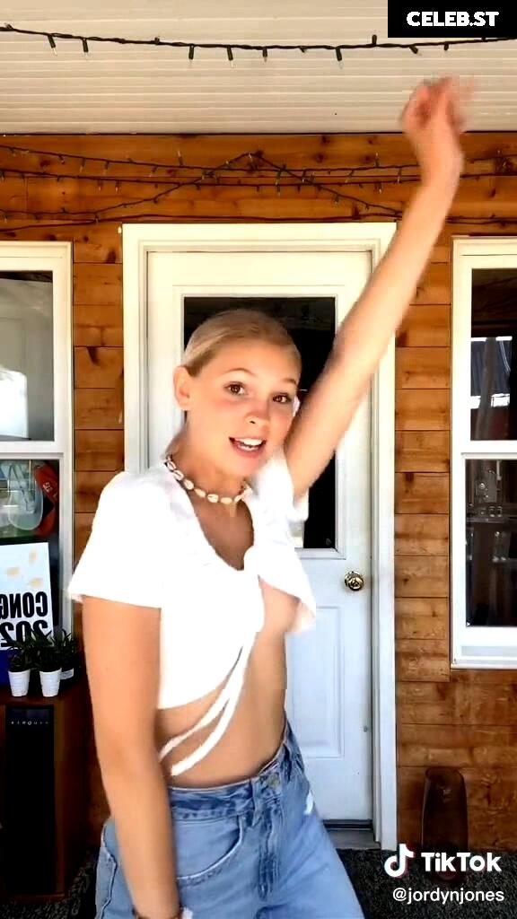 Jordyn Jones Image 968099