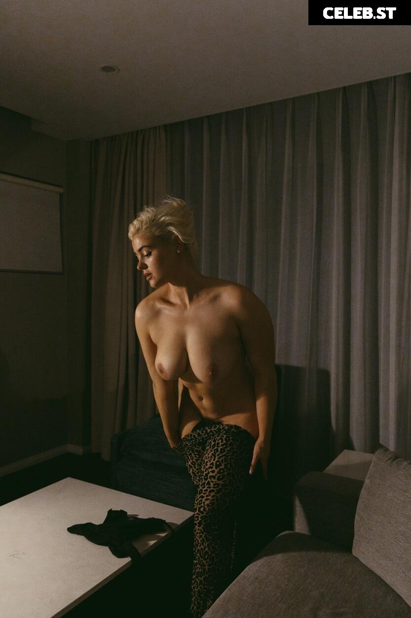 Stefania Ferrario Image 961229