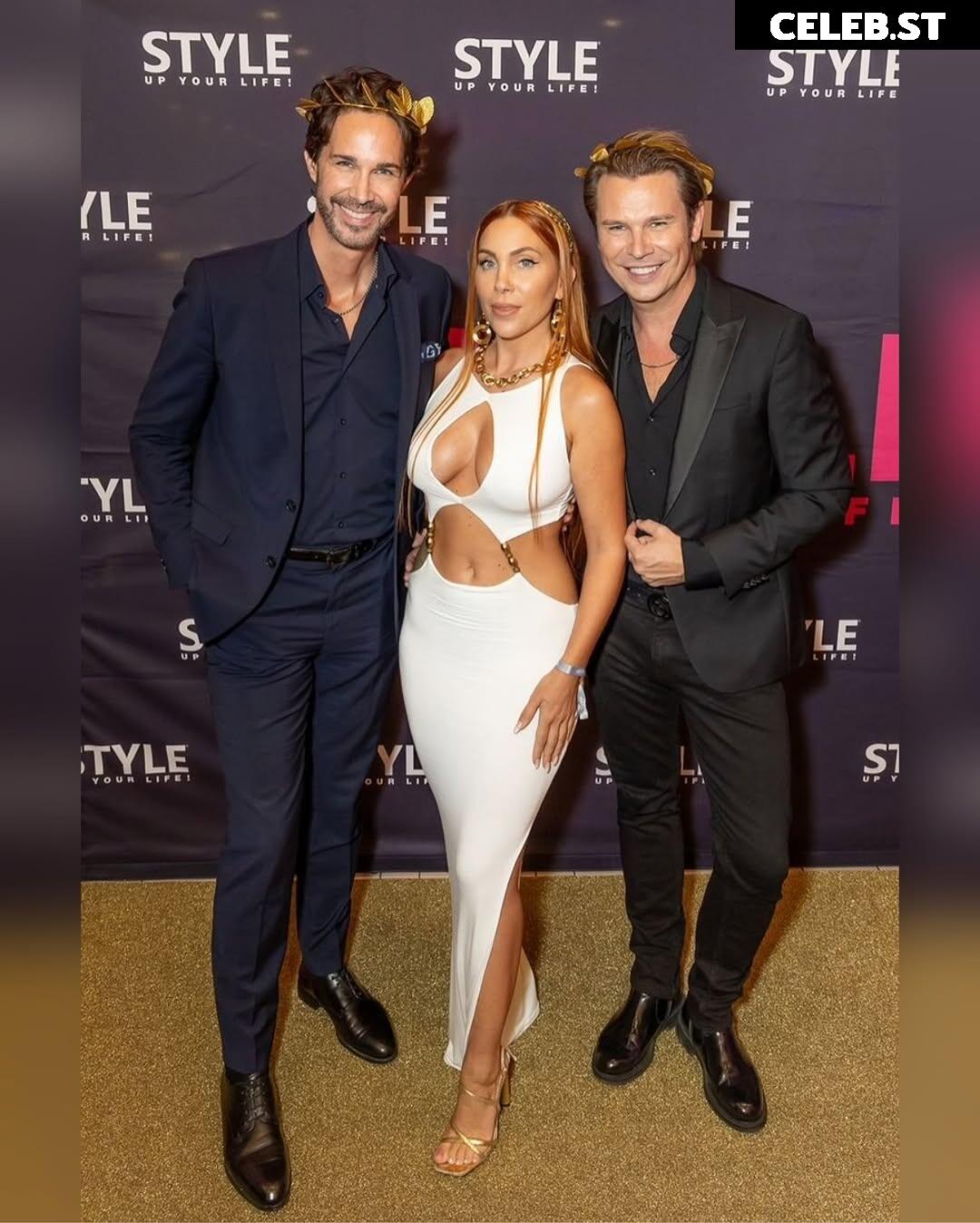 Tara Tabitha Image 9794419