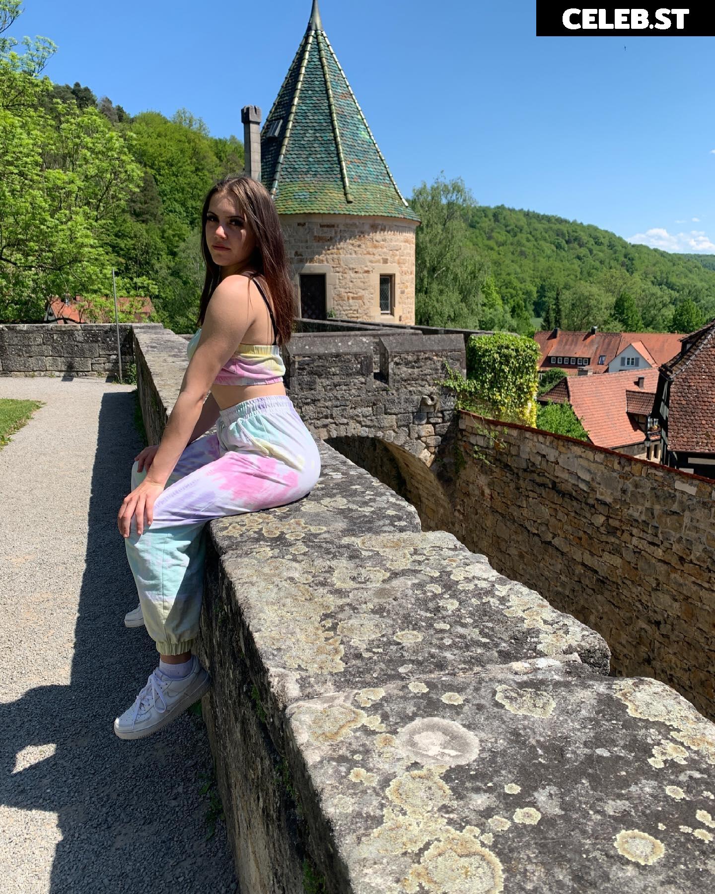 _fiona.rlt_ Image 972192