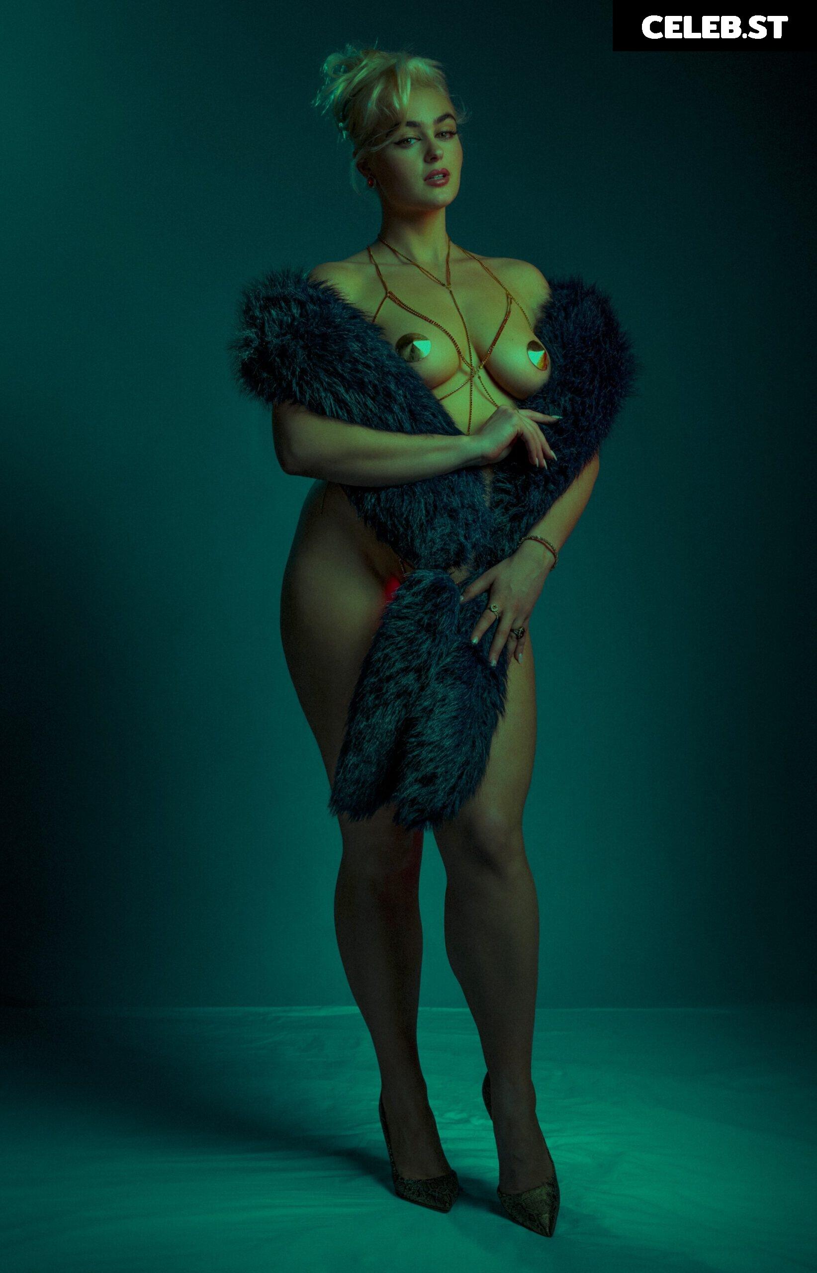 Stefania Ferrario Image 909640