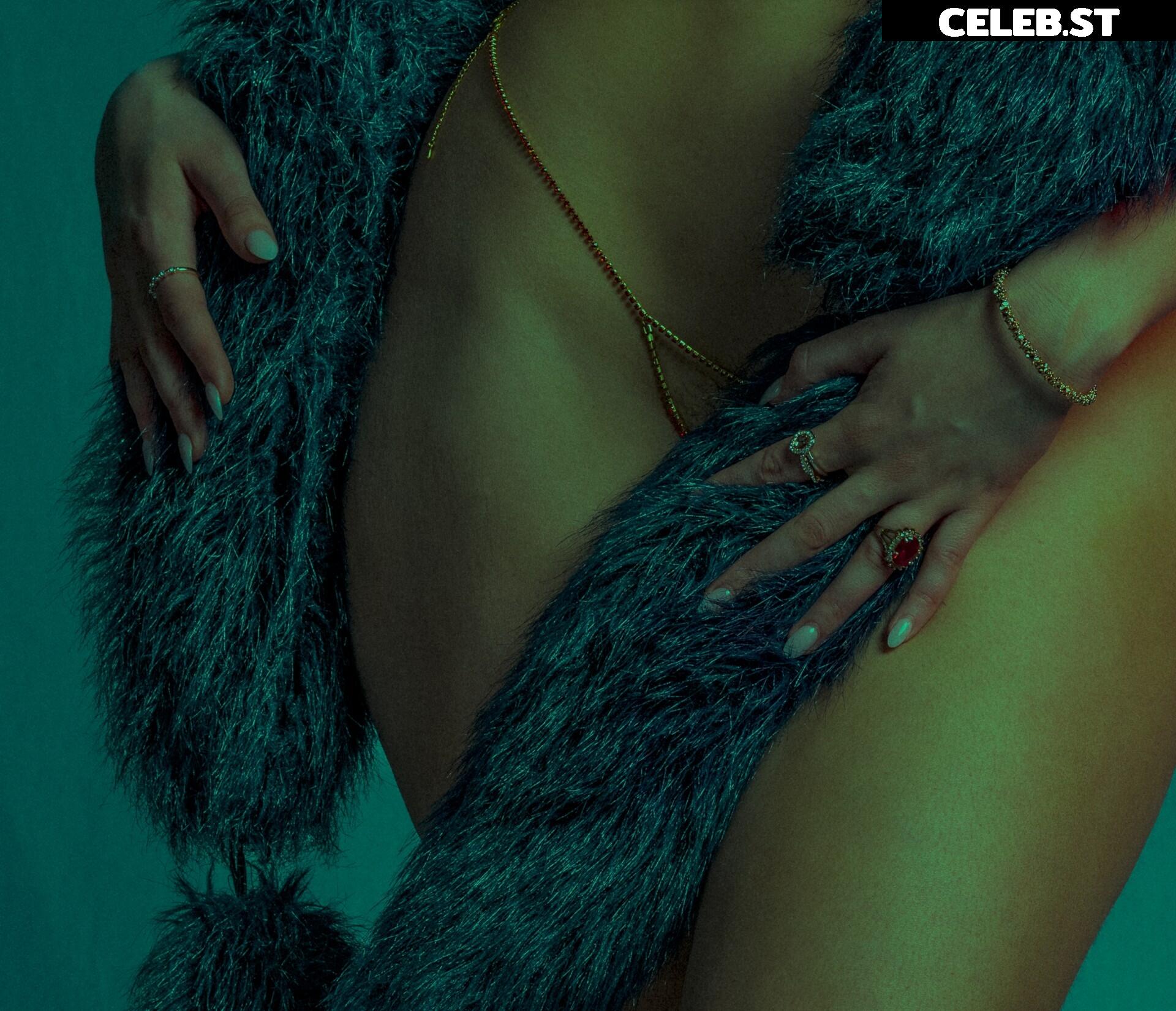 Stefania Ferrario Image 909876