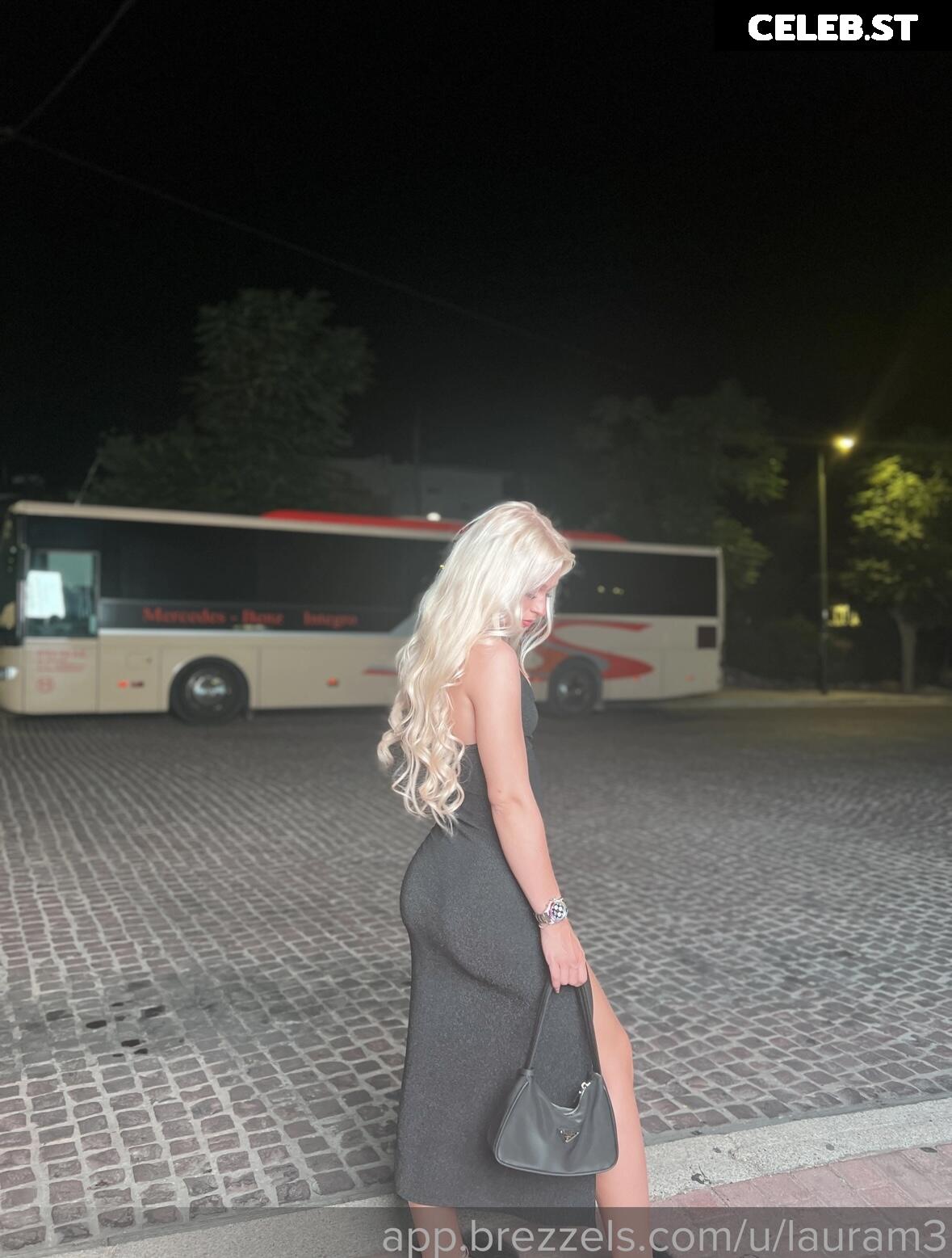 xlaura_m3 Image 815794
