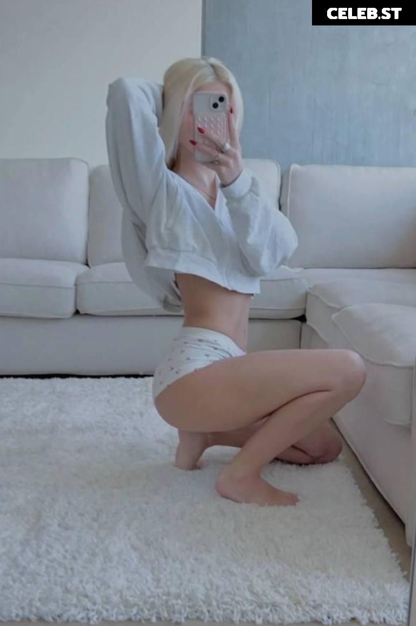 Kayla Void Image 811186