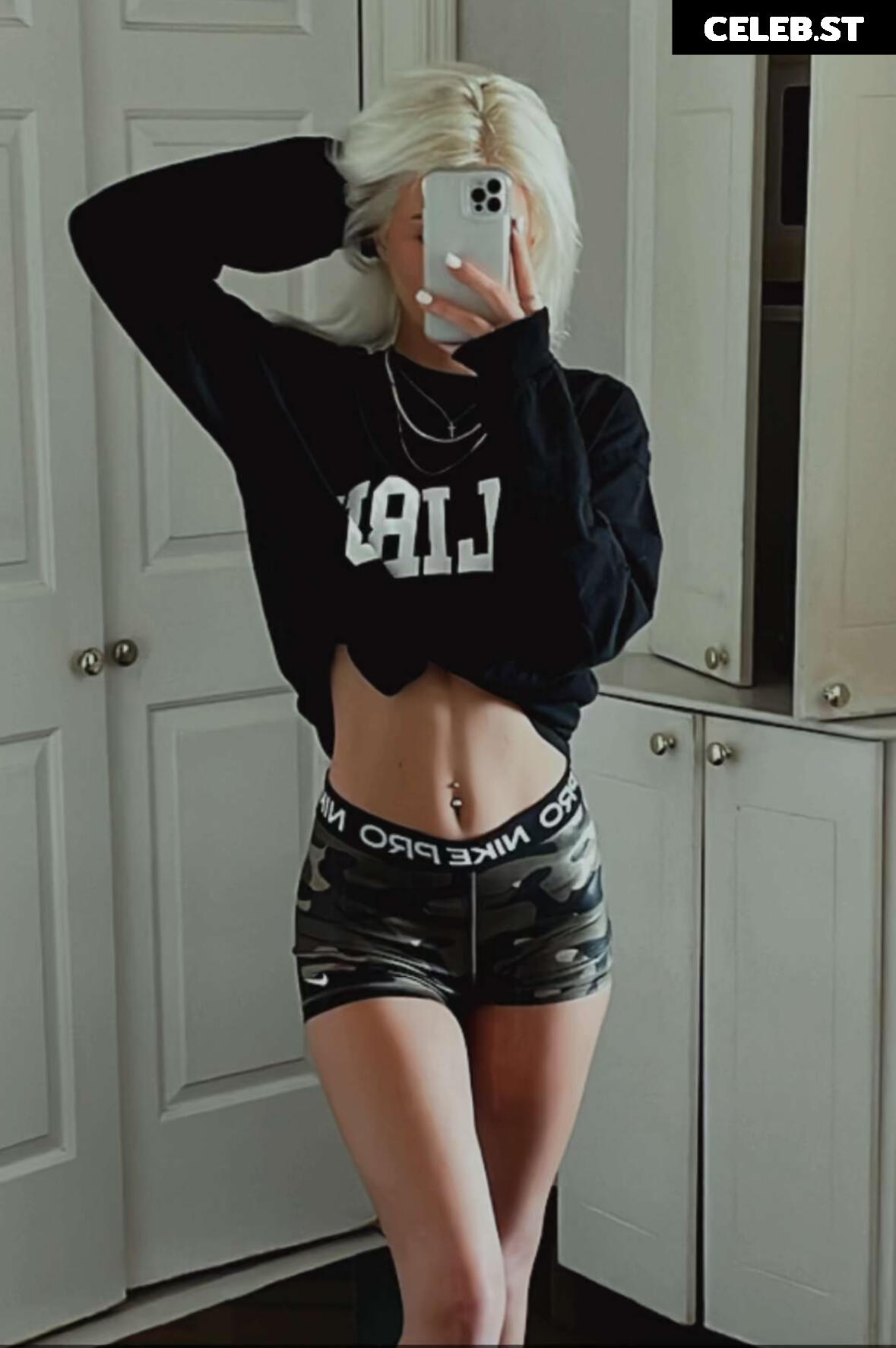 Kayla Void Image 810283