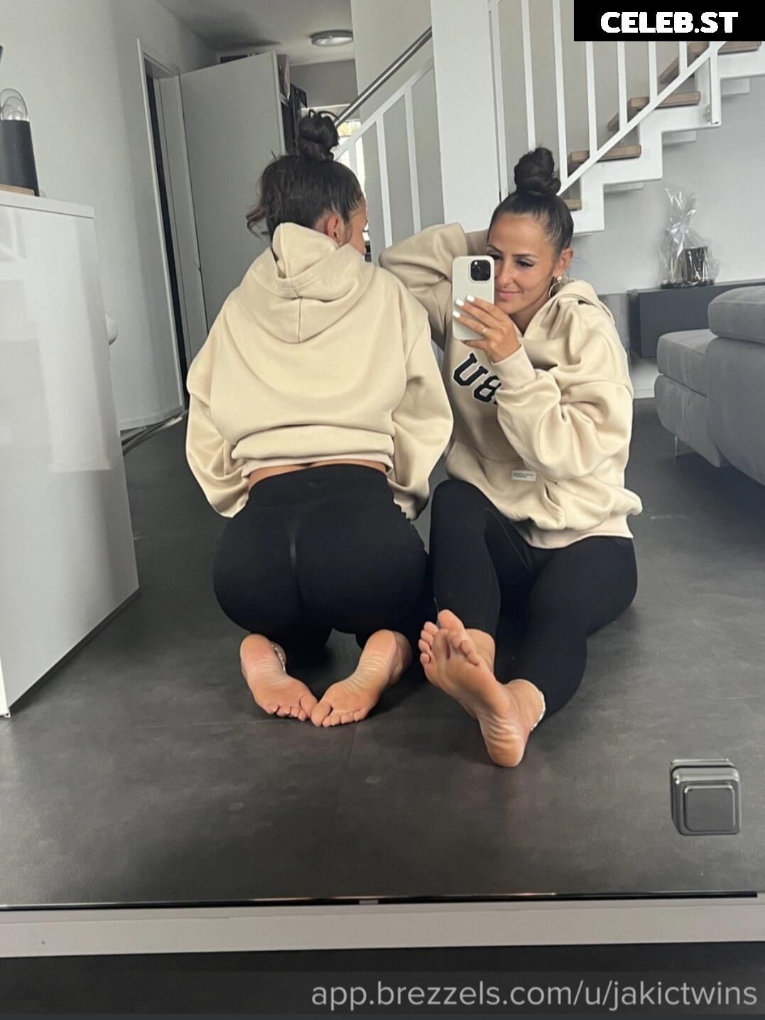 Jakic Twins Image 826525
