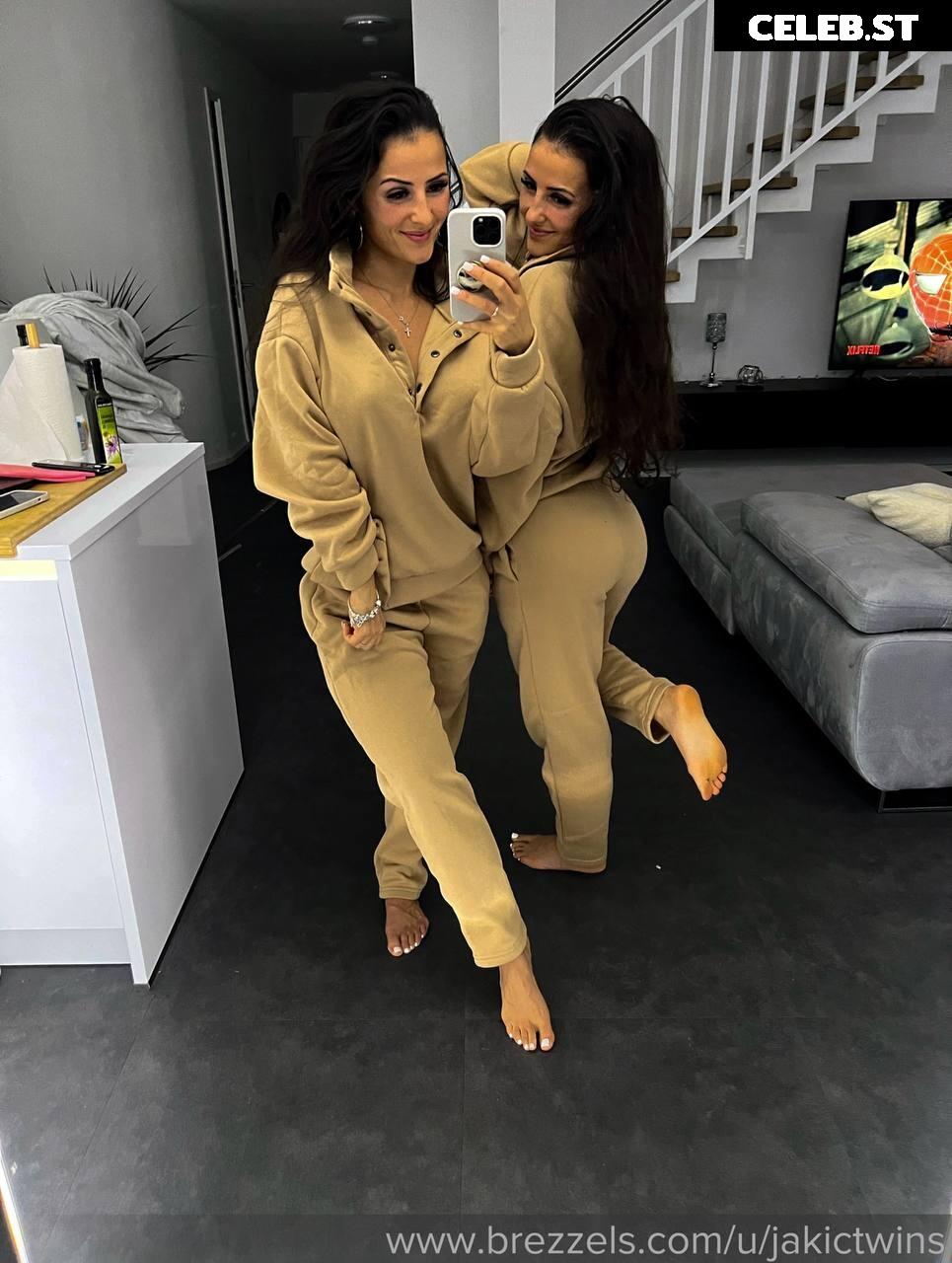 Jakic Twins Image 824469