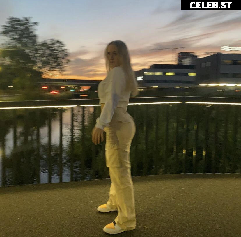 _anjulie_ Image 887881