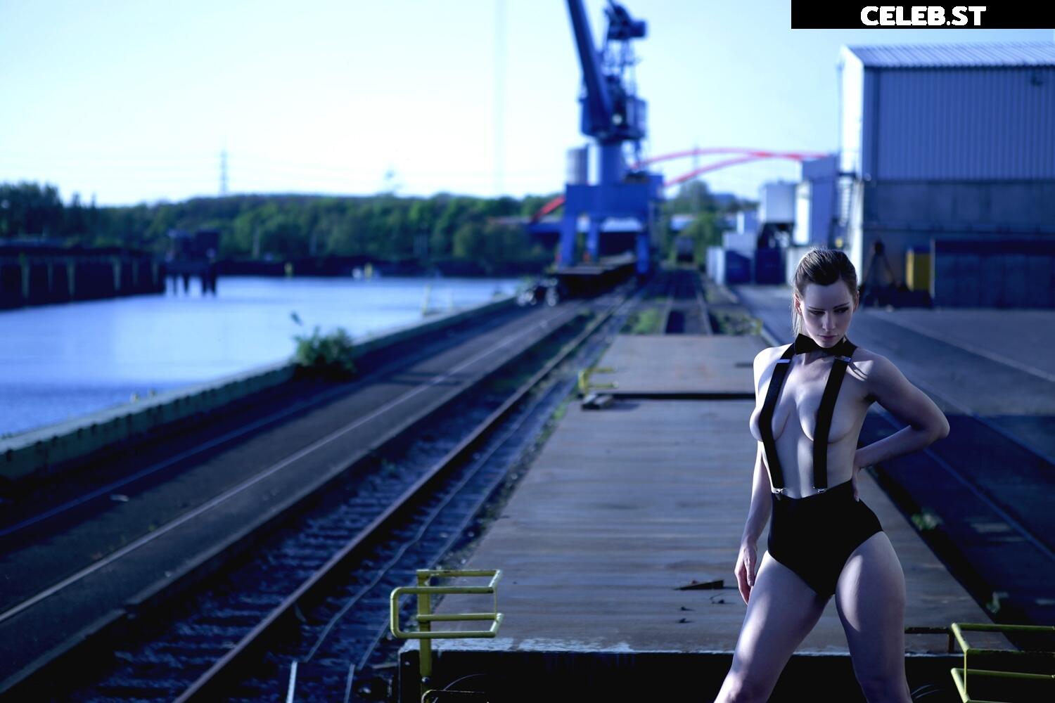 Calvato Photography - Patreon Image 2191729