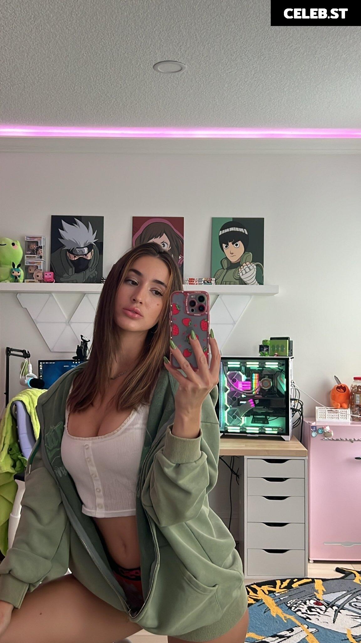 Natalie Roush Image 2191153