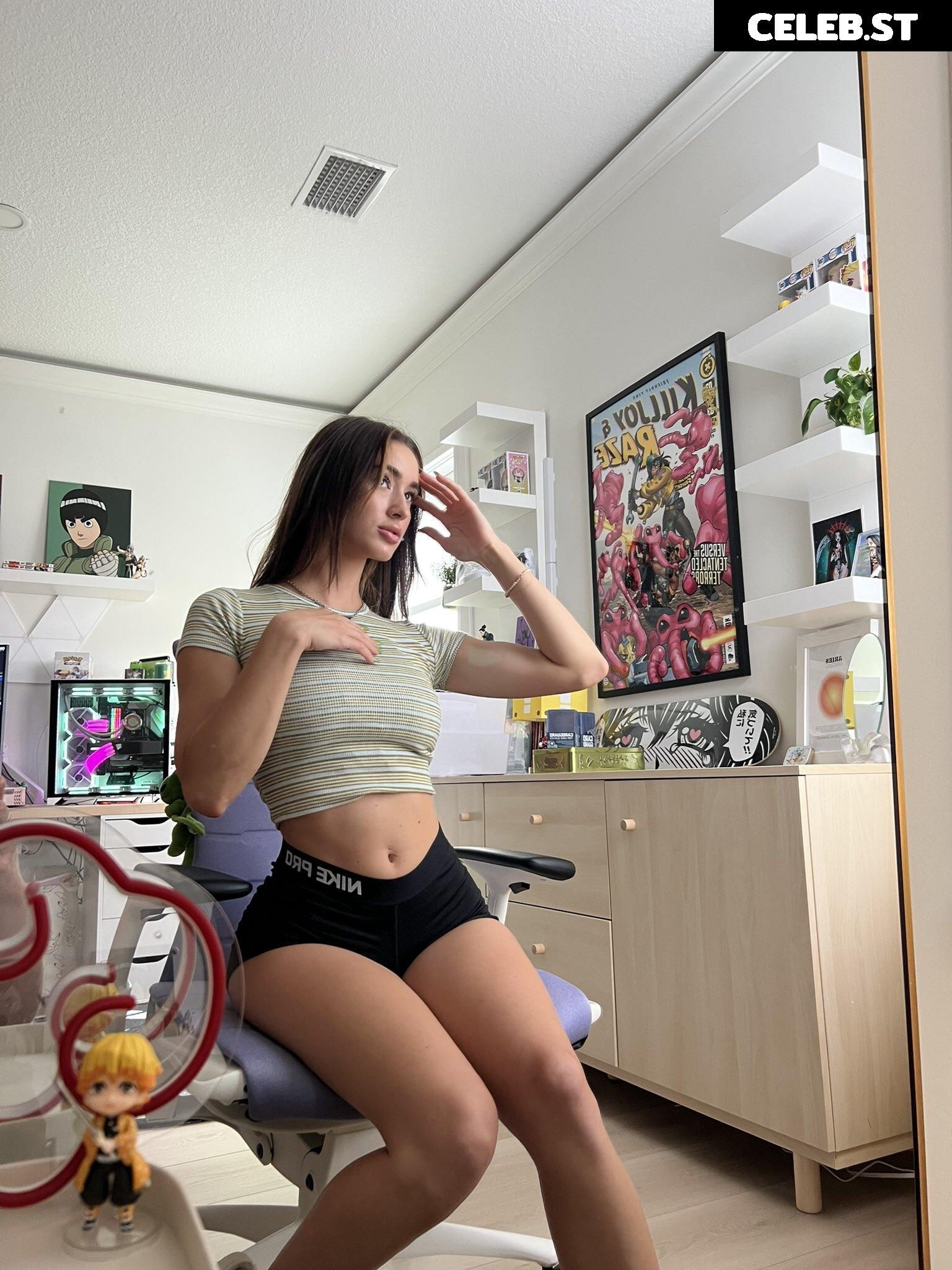 Natalie Roush Image 2191117