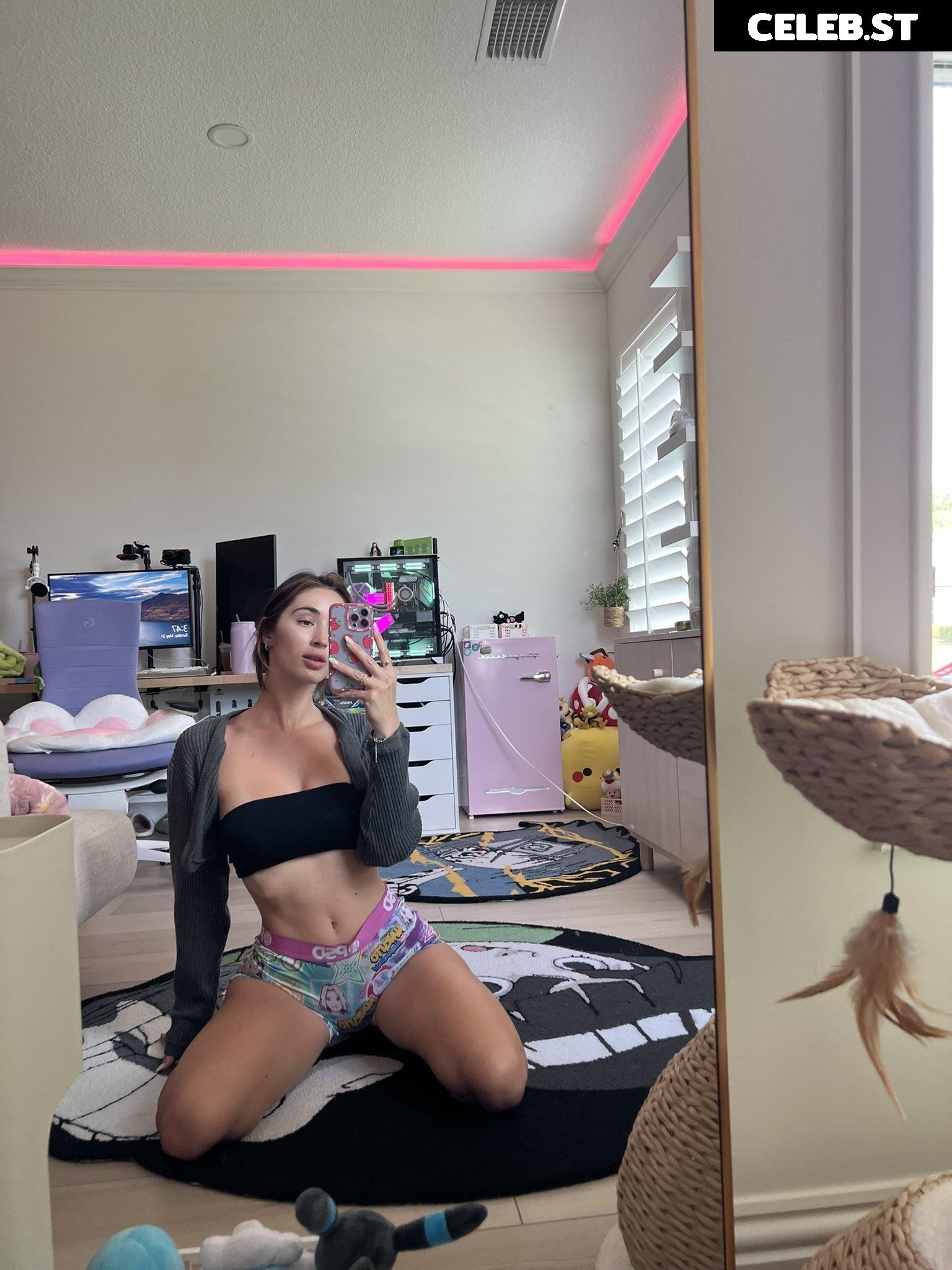 Natalie Roush Image 2191216