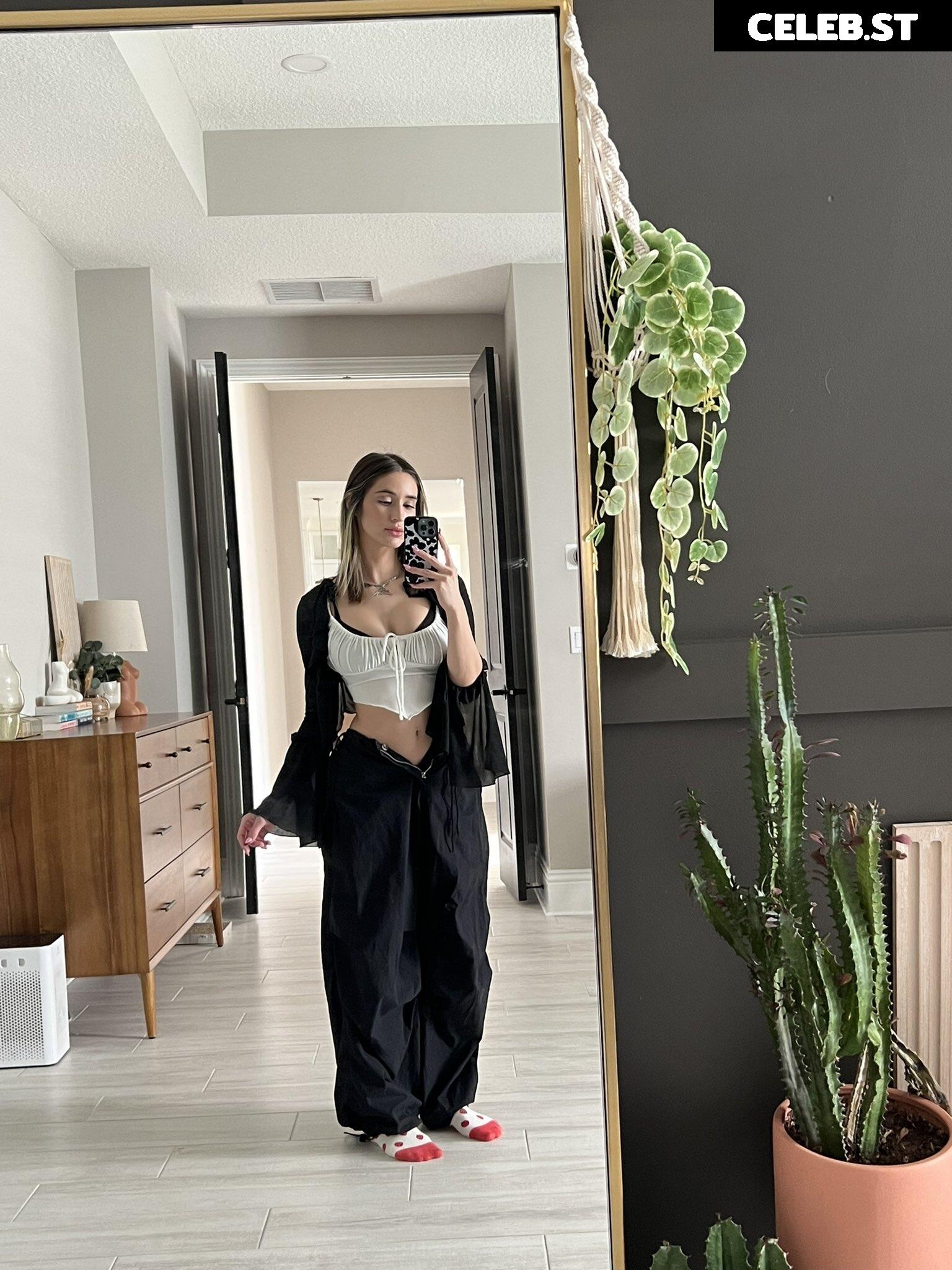 Natalie Roush Image 2192209