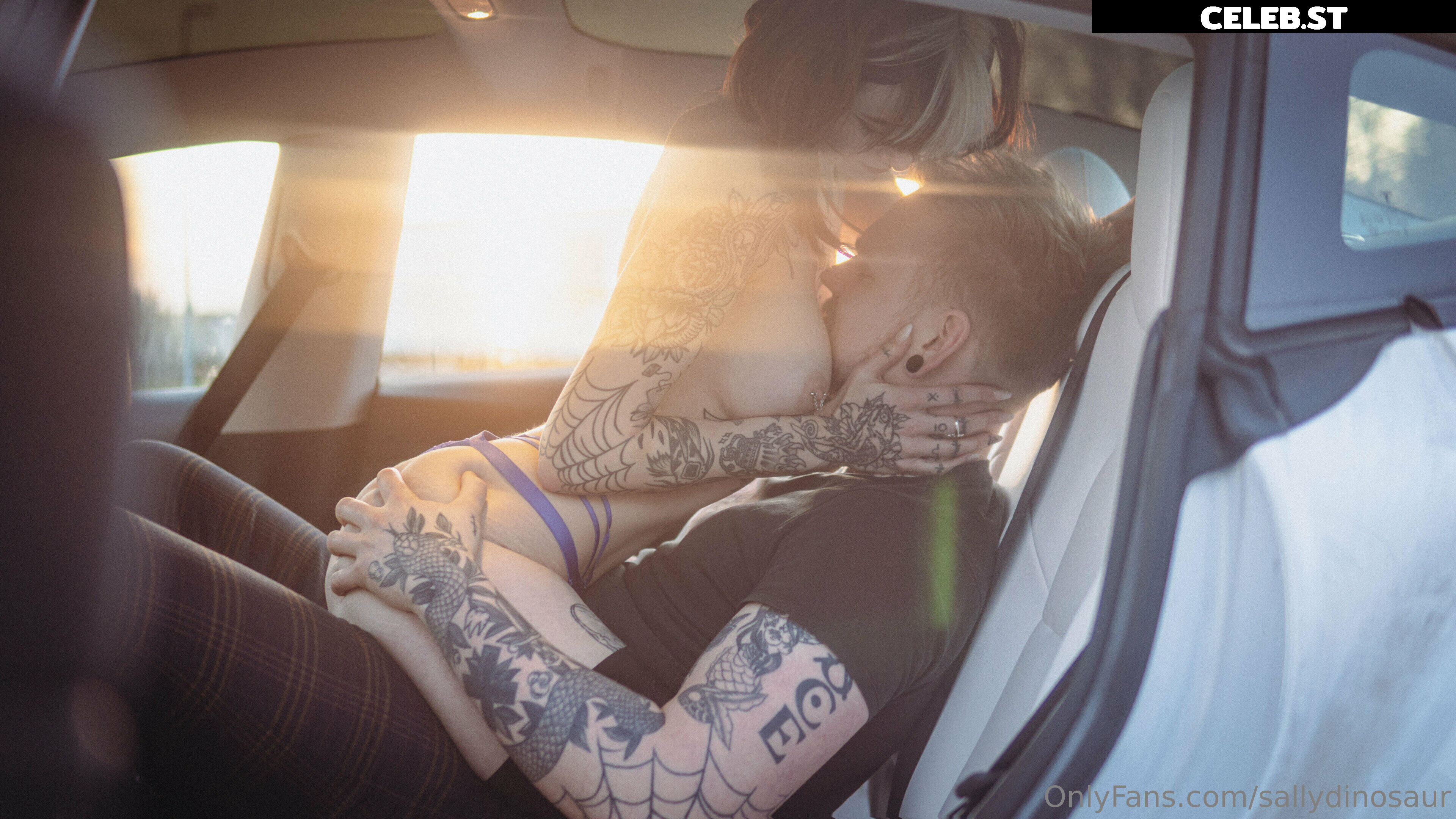 Sallydinosaur Image 2193173