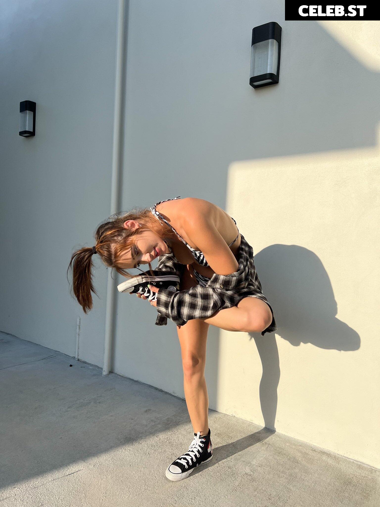Natalie Roush Image 2190815