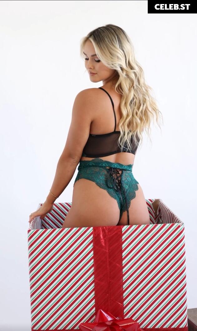 Kinsey Wolanski Image 2186828