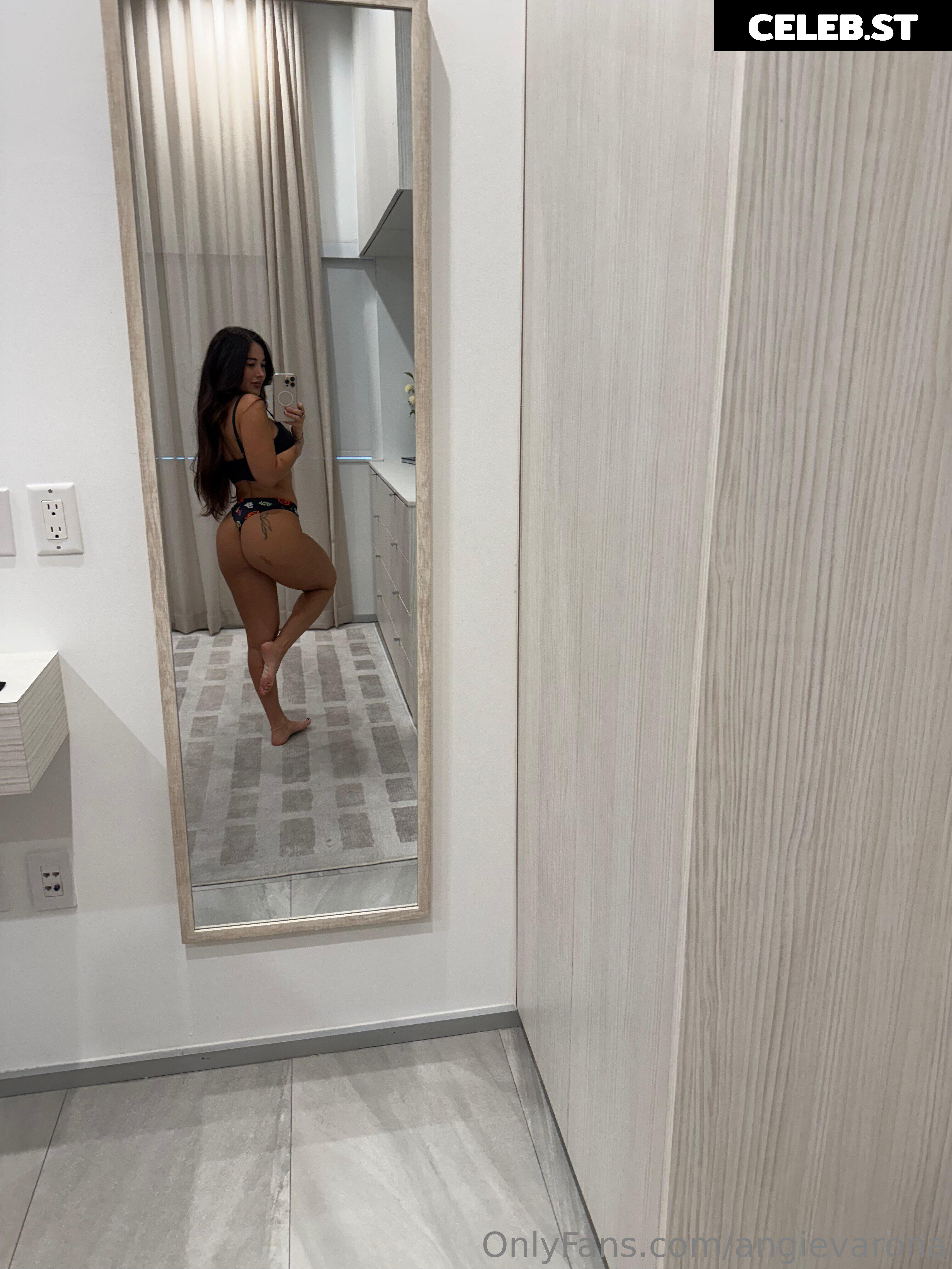 Angie Varona Image 21848403