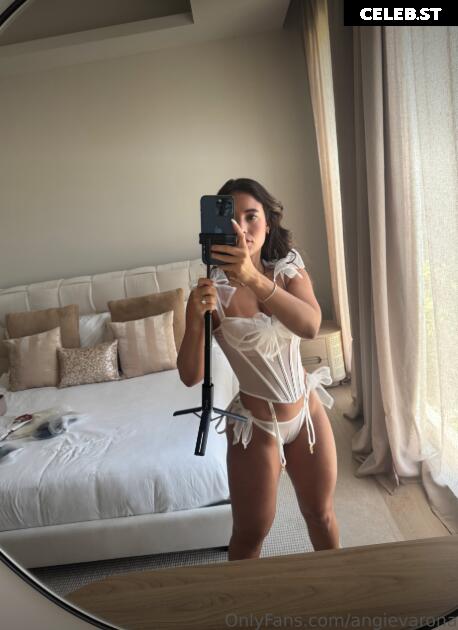Angie Varona Image 21848408
