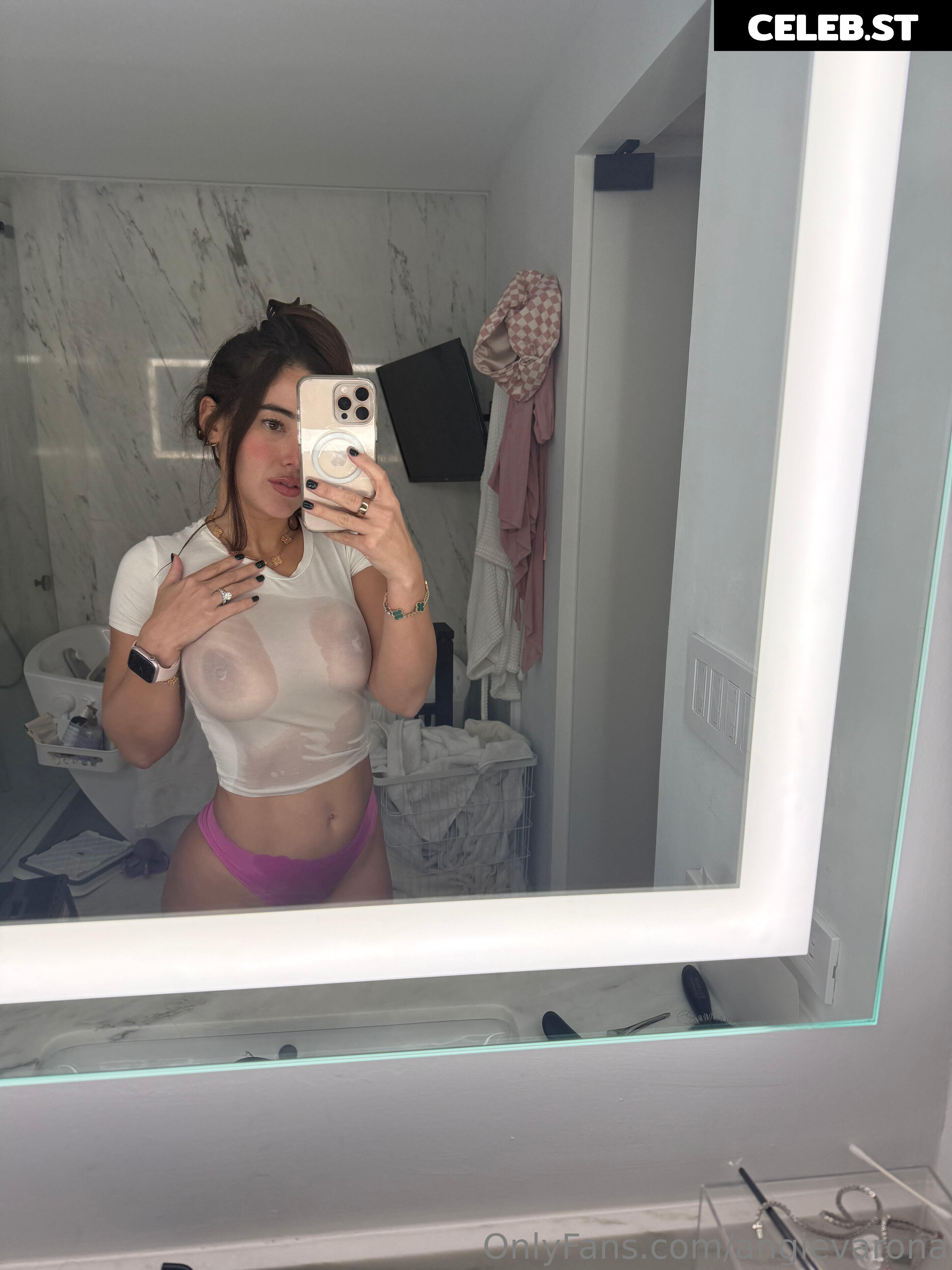 Angie Varona Image 21848452