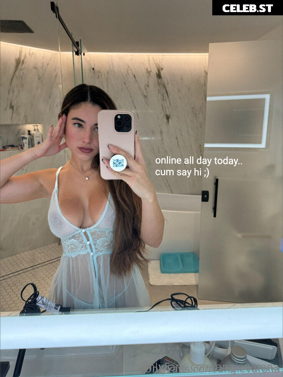 Angie Varona Image 21848018