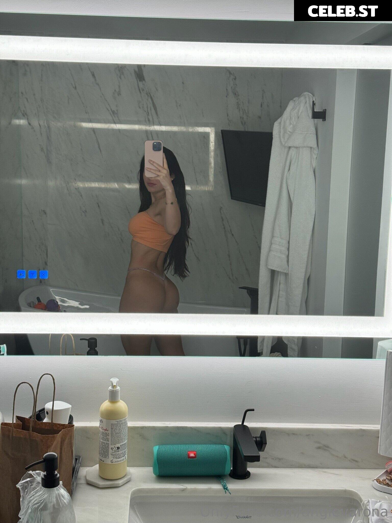 Angie Varona Image 21847479
