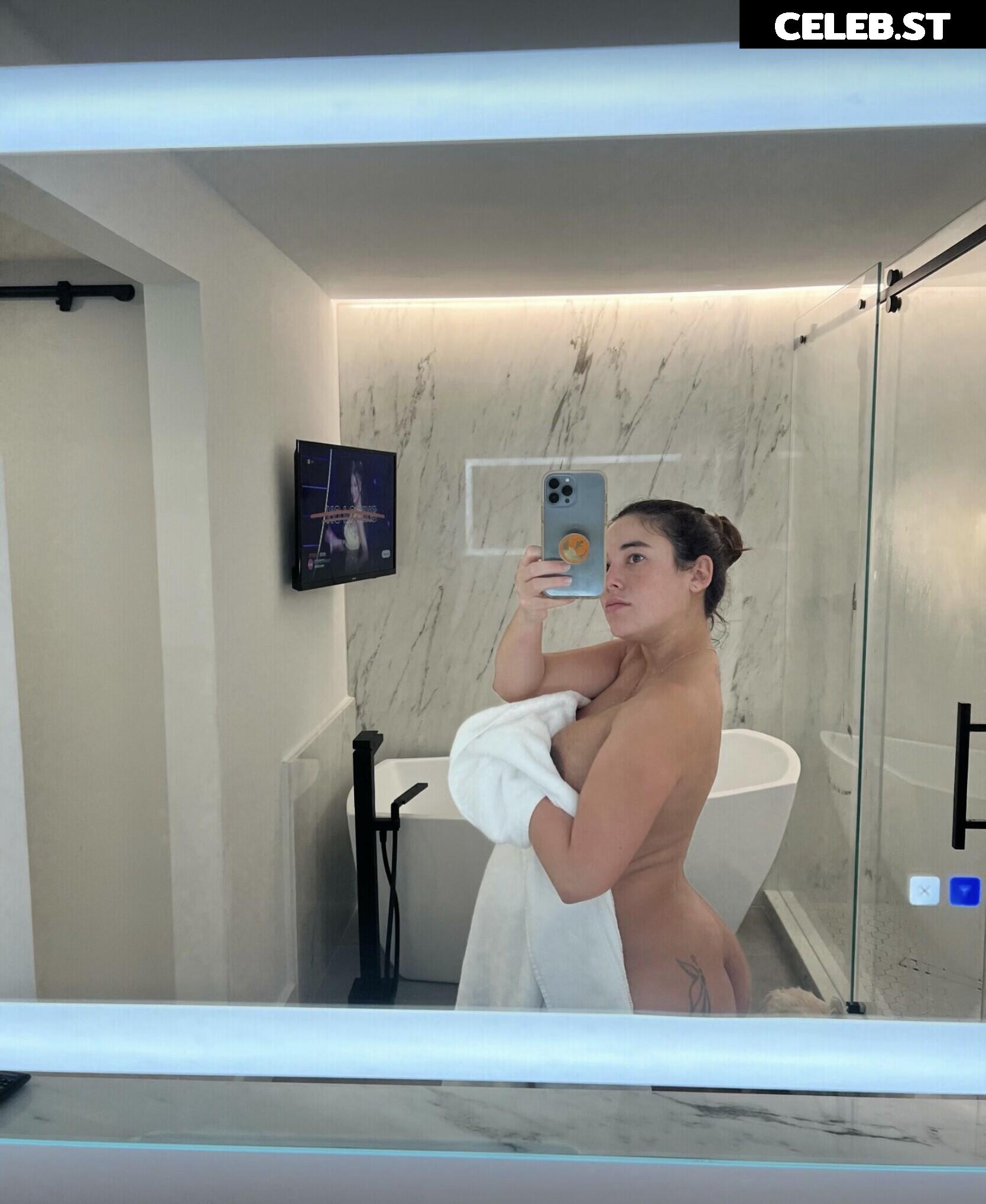 Angie Varona Image 21846988