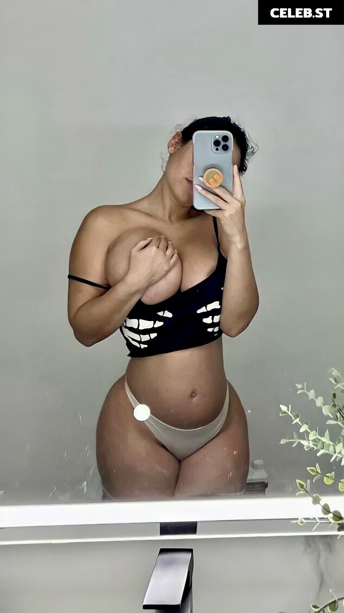 Angie Varona Image 21846825
