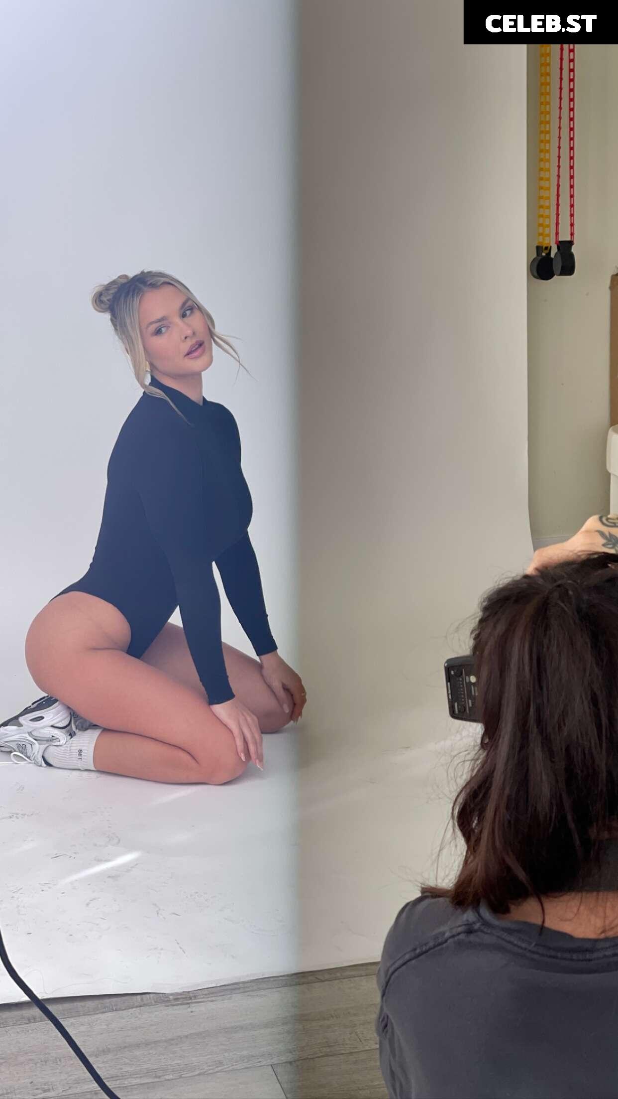 Kinsey Wolanski Image 2183767