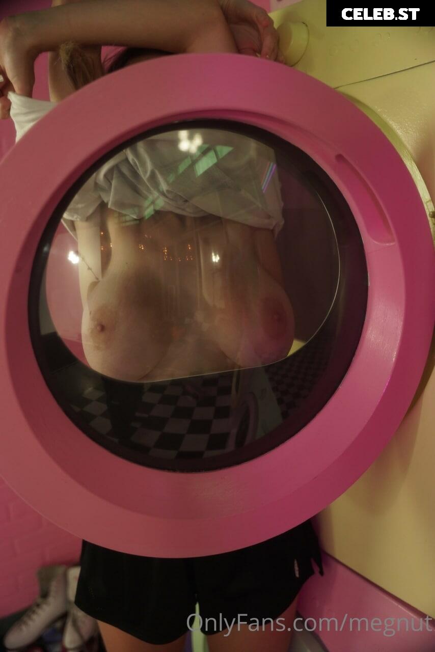 Megnut Image 2188138