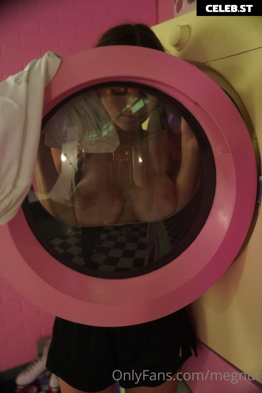 Megnut Image 2188289