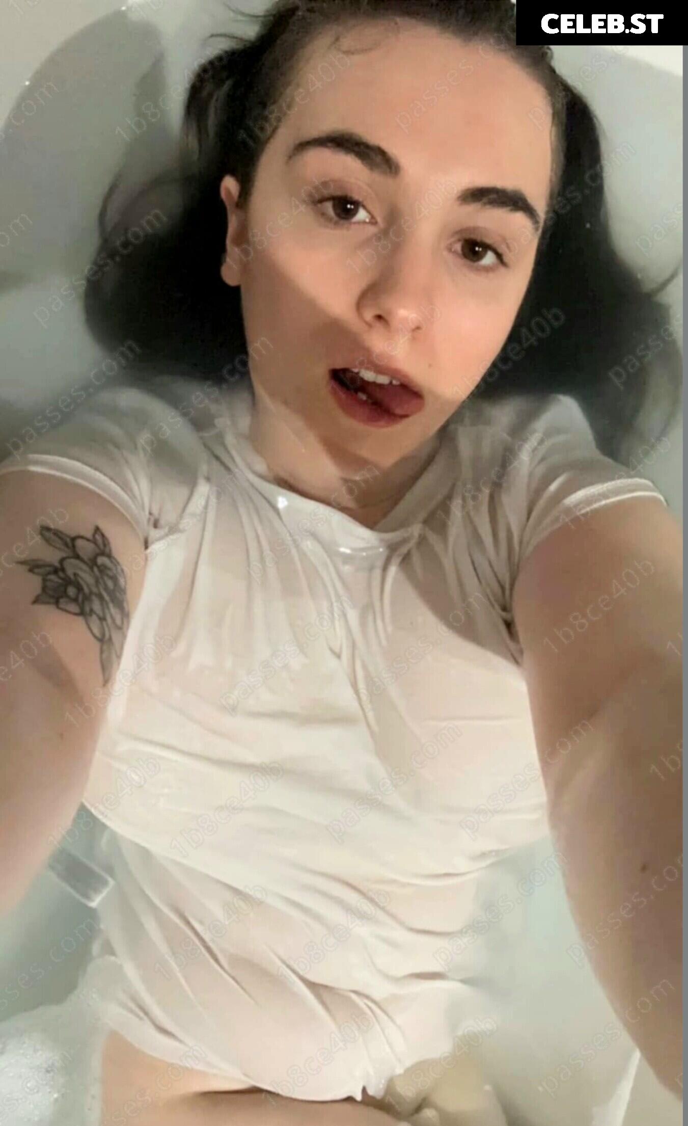 Chi With A C (Lucia Keskin) Image 21750517
