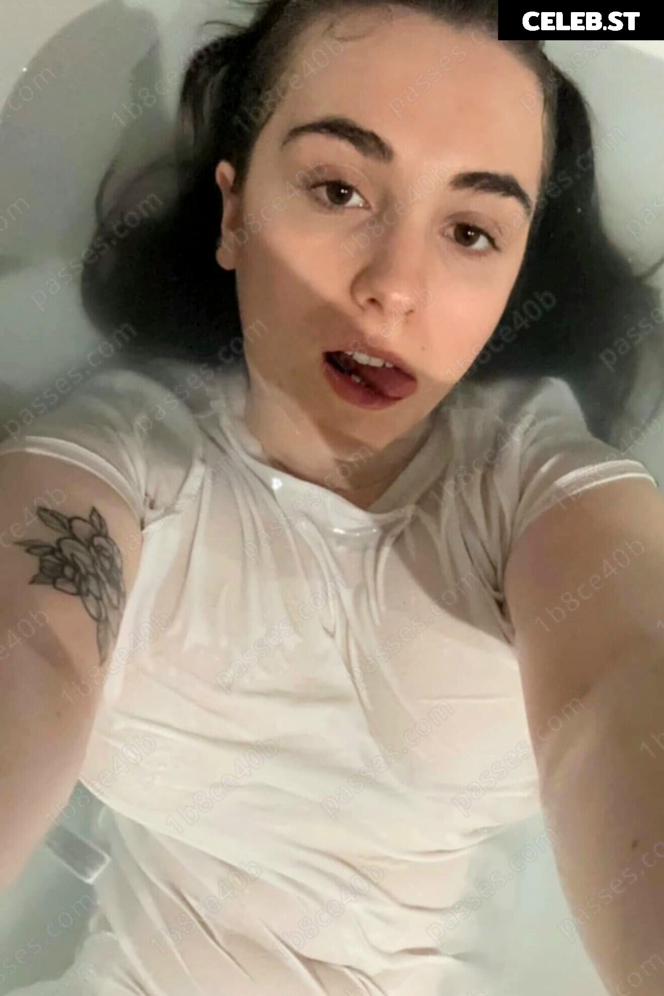 Chi With A C (Lucia Keskin) Image 21750516