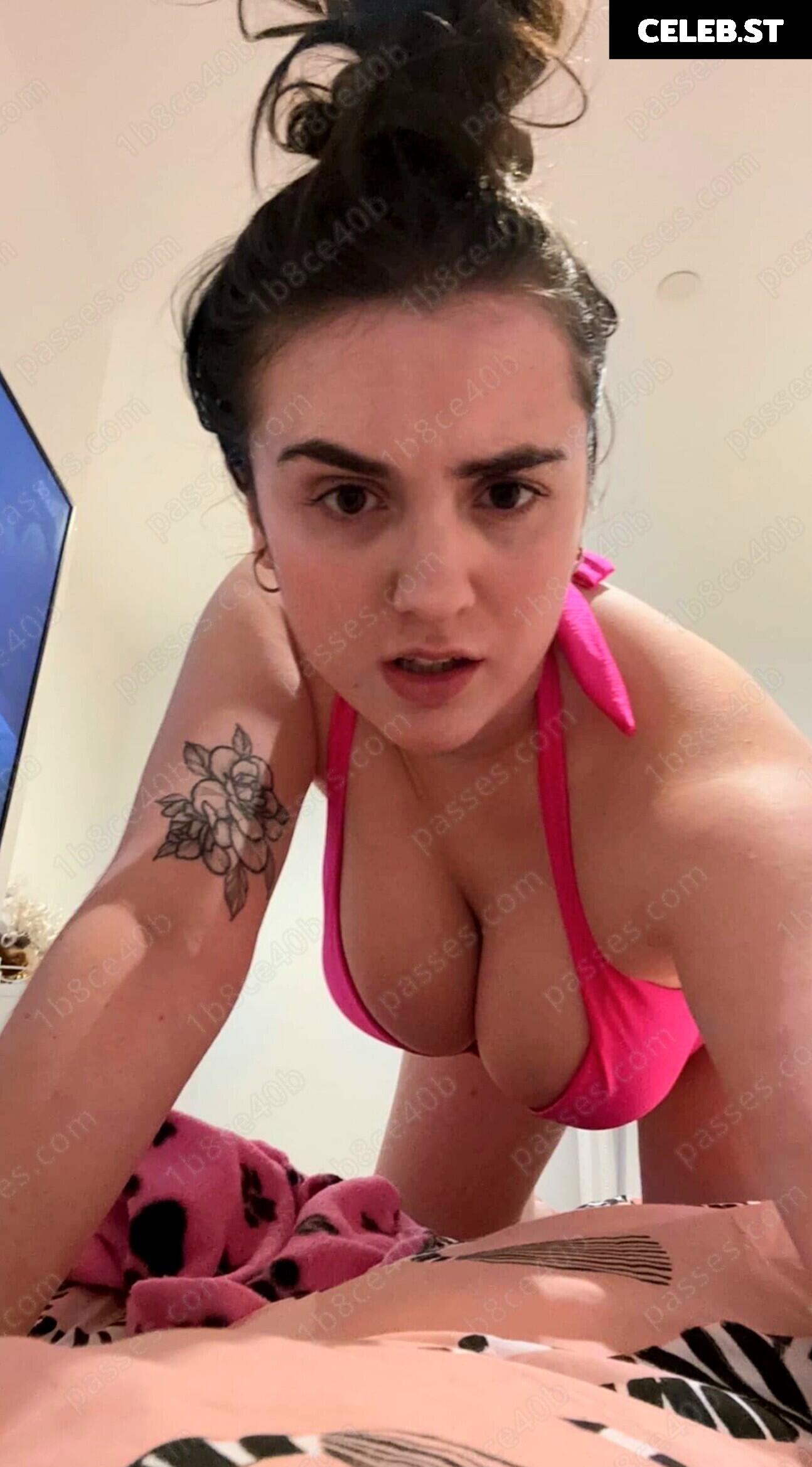 Chi With A C (Lucia Keskin) Image 21750508