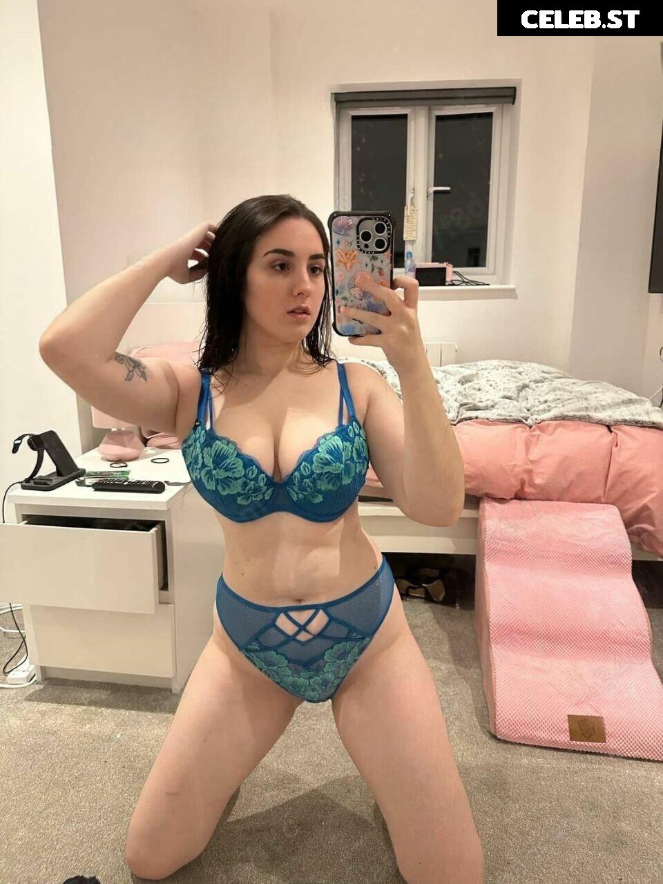 Chi With A C (Lucia Keskin) Image 21750485