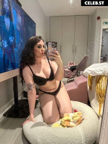 Chi With A C (Lucia Keskin) Image 21750612