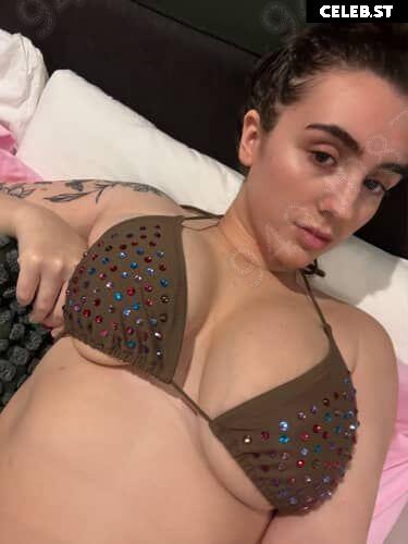 Chi With A C (Lucia Keskin) Image 21750630