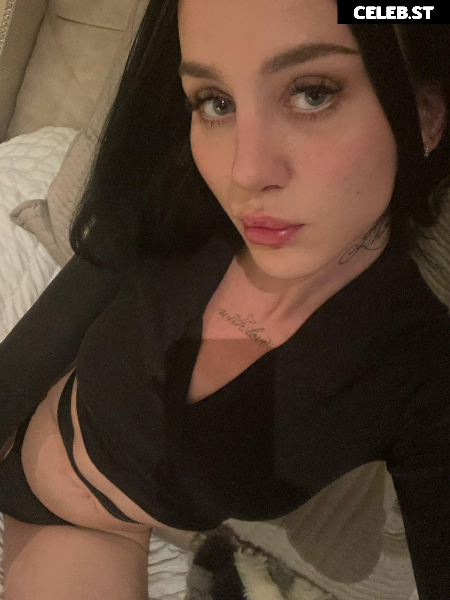 givemegia | Tsgiaavery Image 21766228