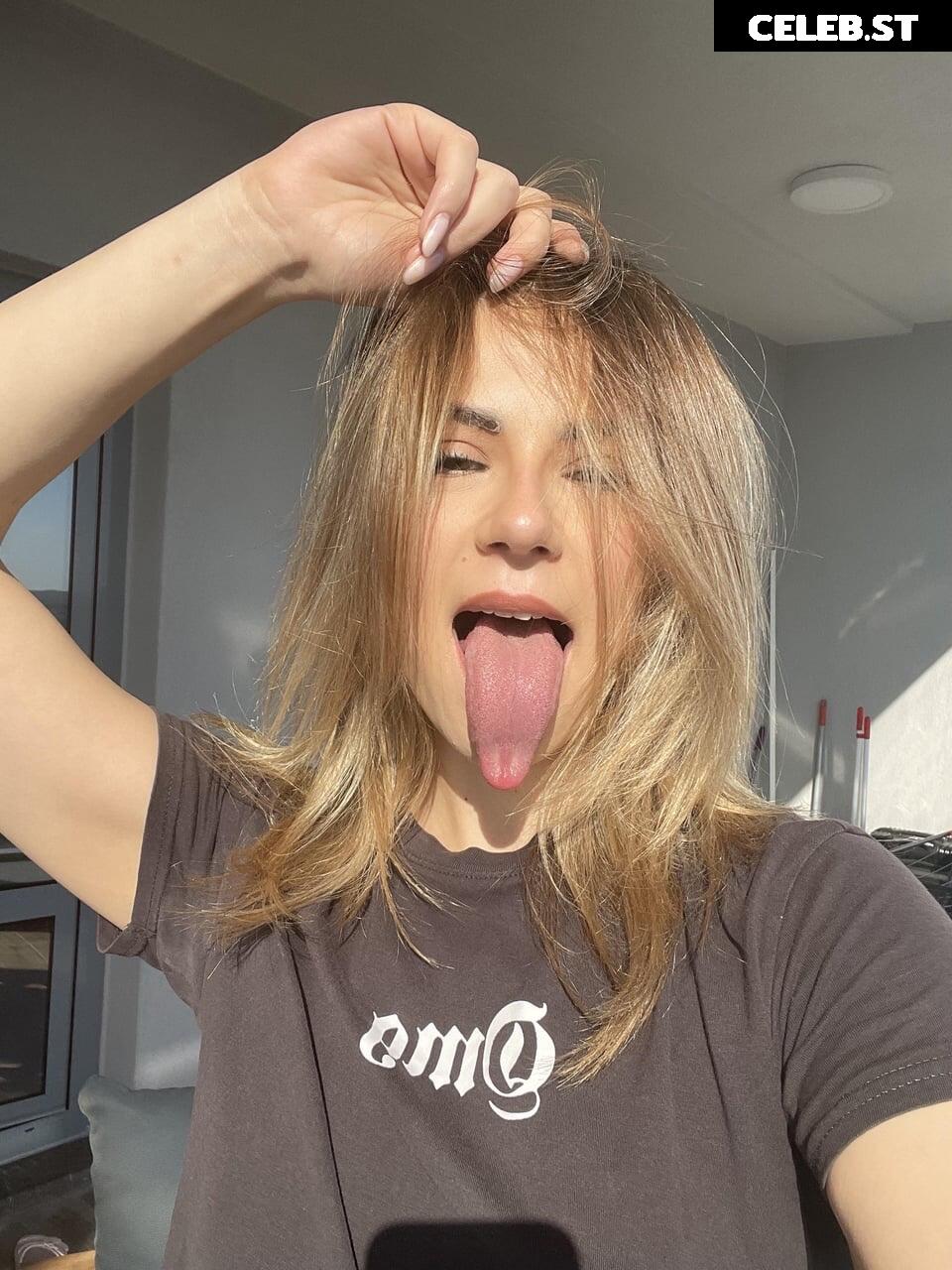 Emma Baily Image 2177184