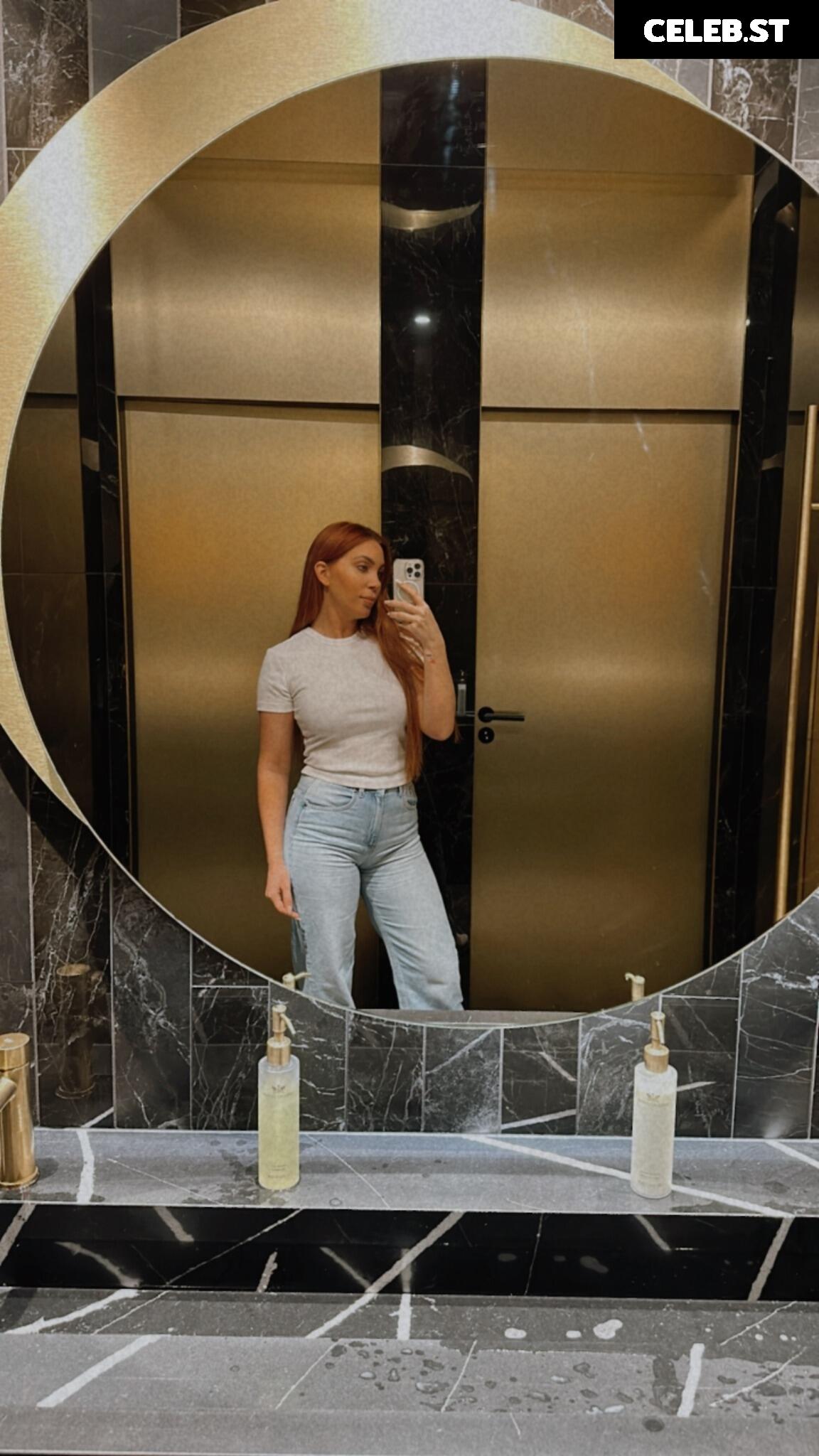 Tara Tabitha Image 2174080