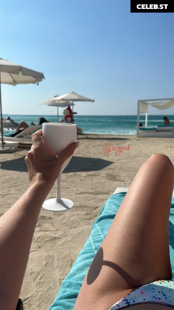 Tara Tabitha Image 2174058