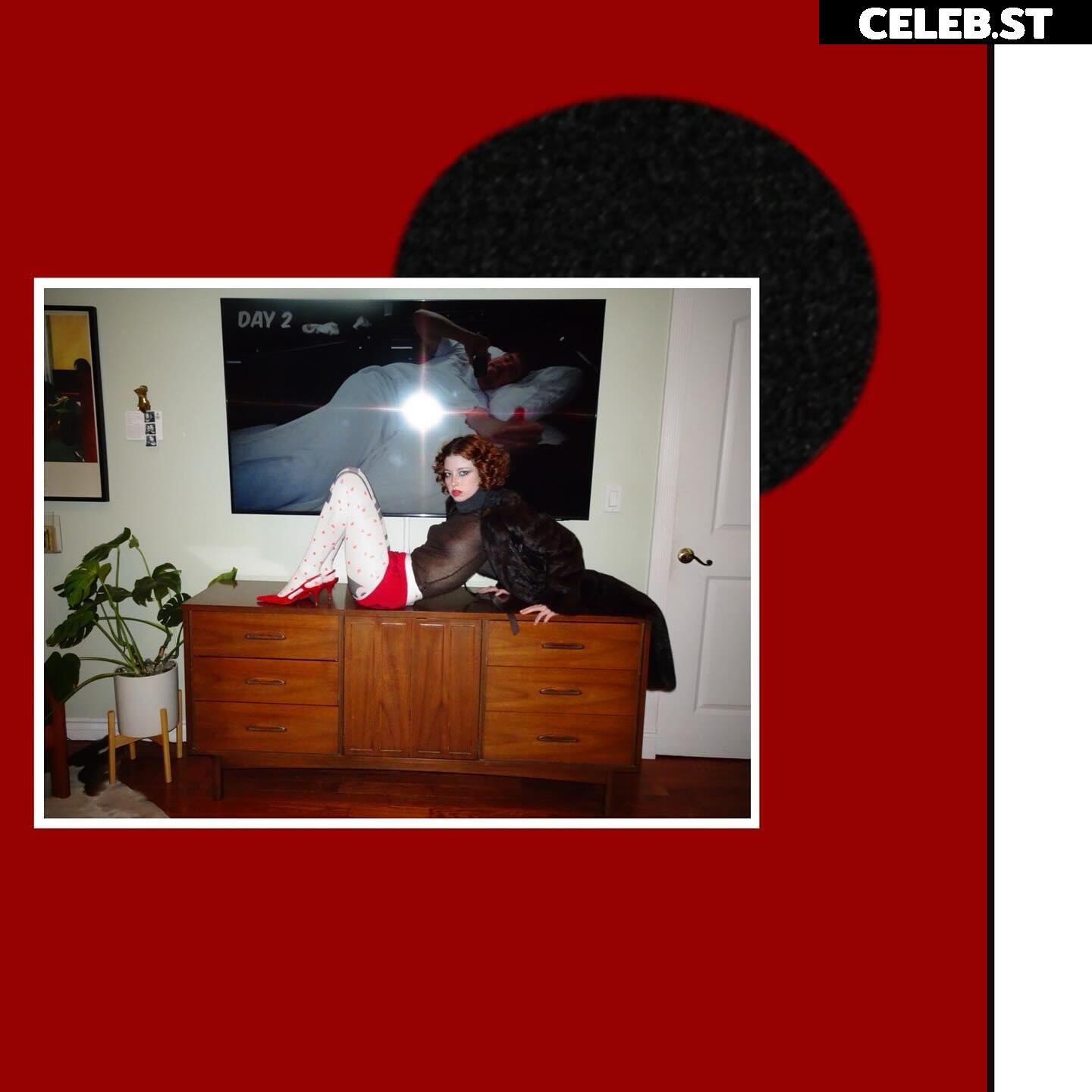 francesfarmer420 | contrachloe | Chloe Woodard Image 21742138